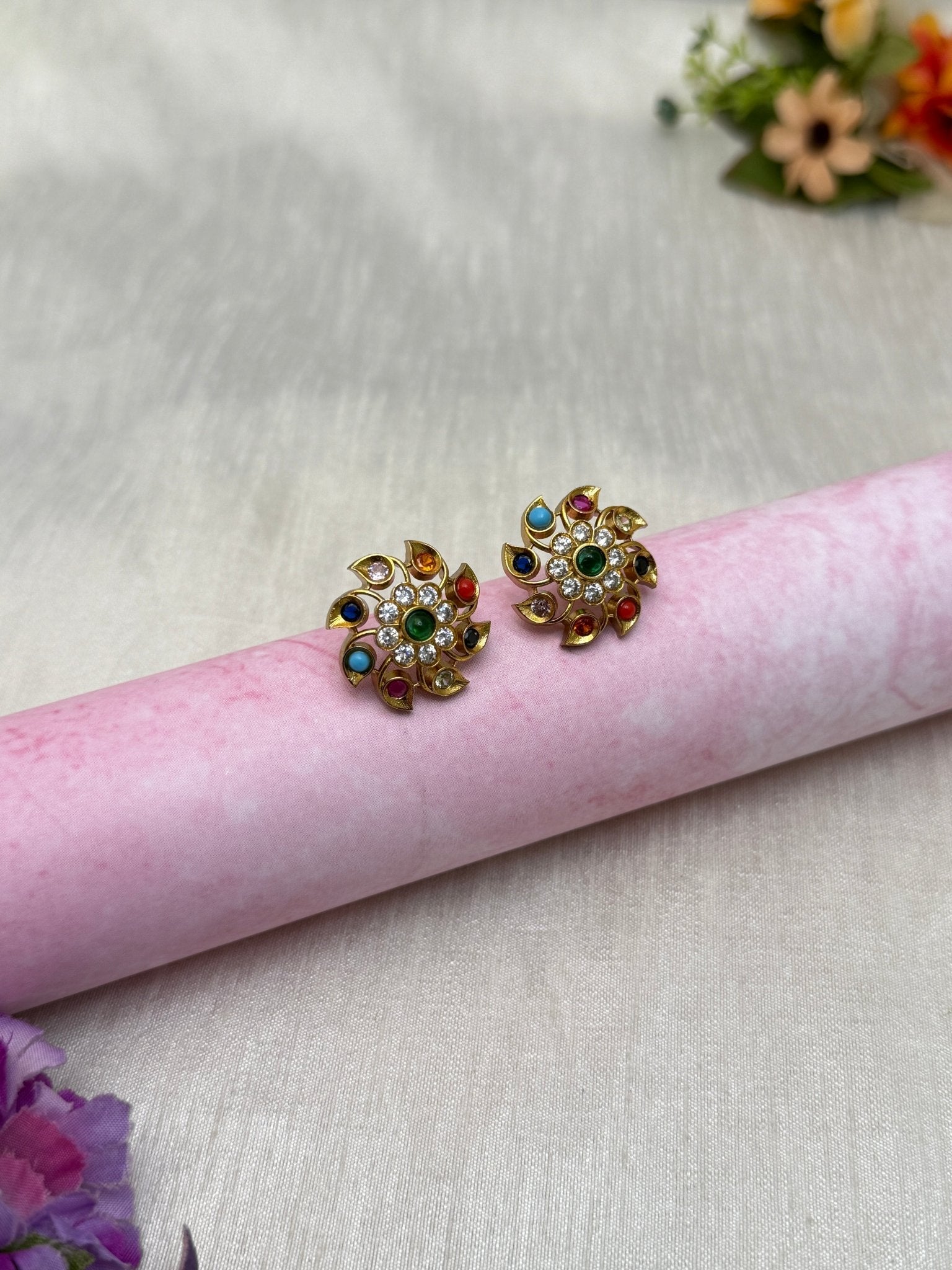Antique Stud Earrings 0267 - Mahilas