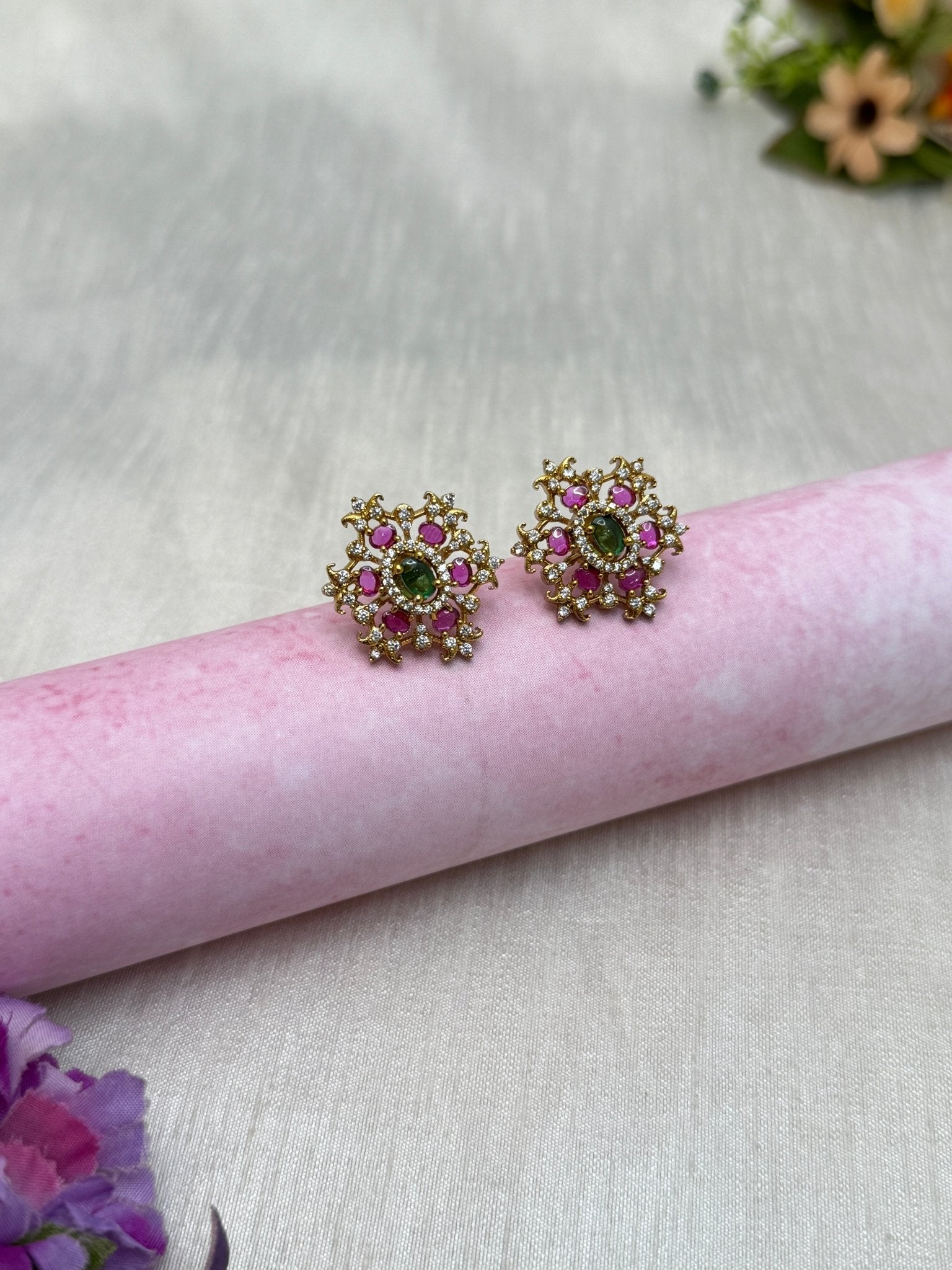 Antique Stud Earrings 0272 - Mahilas