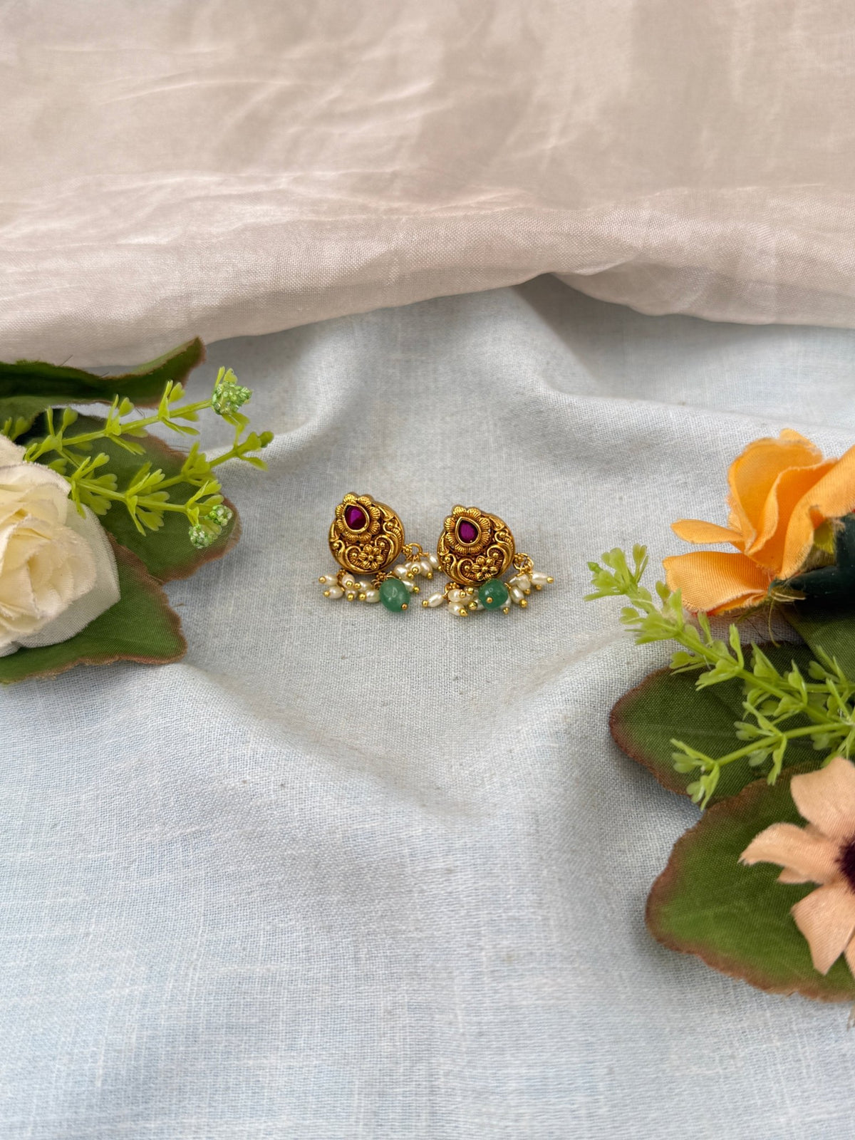 Antique Stud Earrings | E0150 - Mahilas