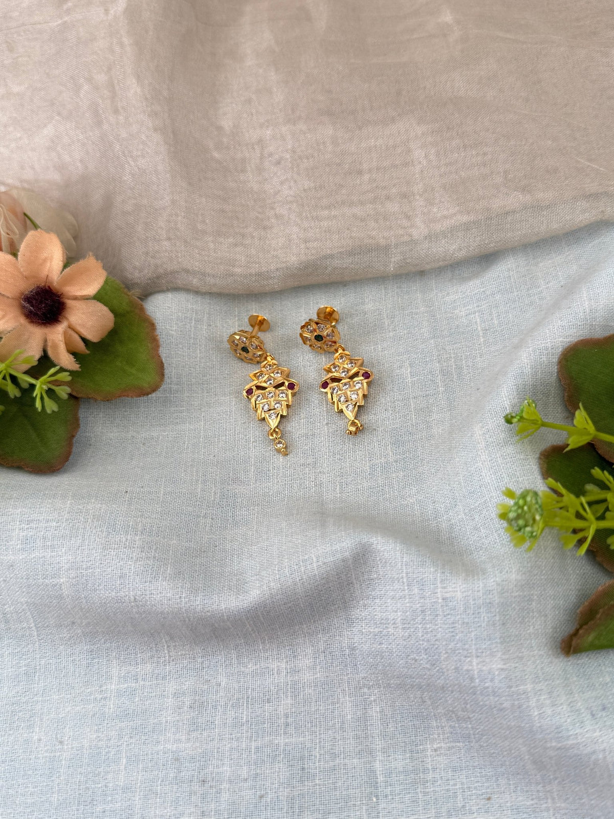 Antique Stud Earrings | E0208 B - Mahilas