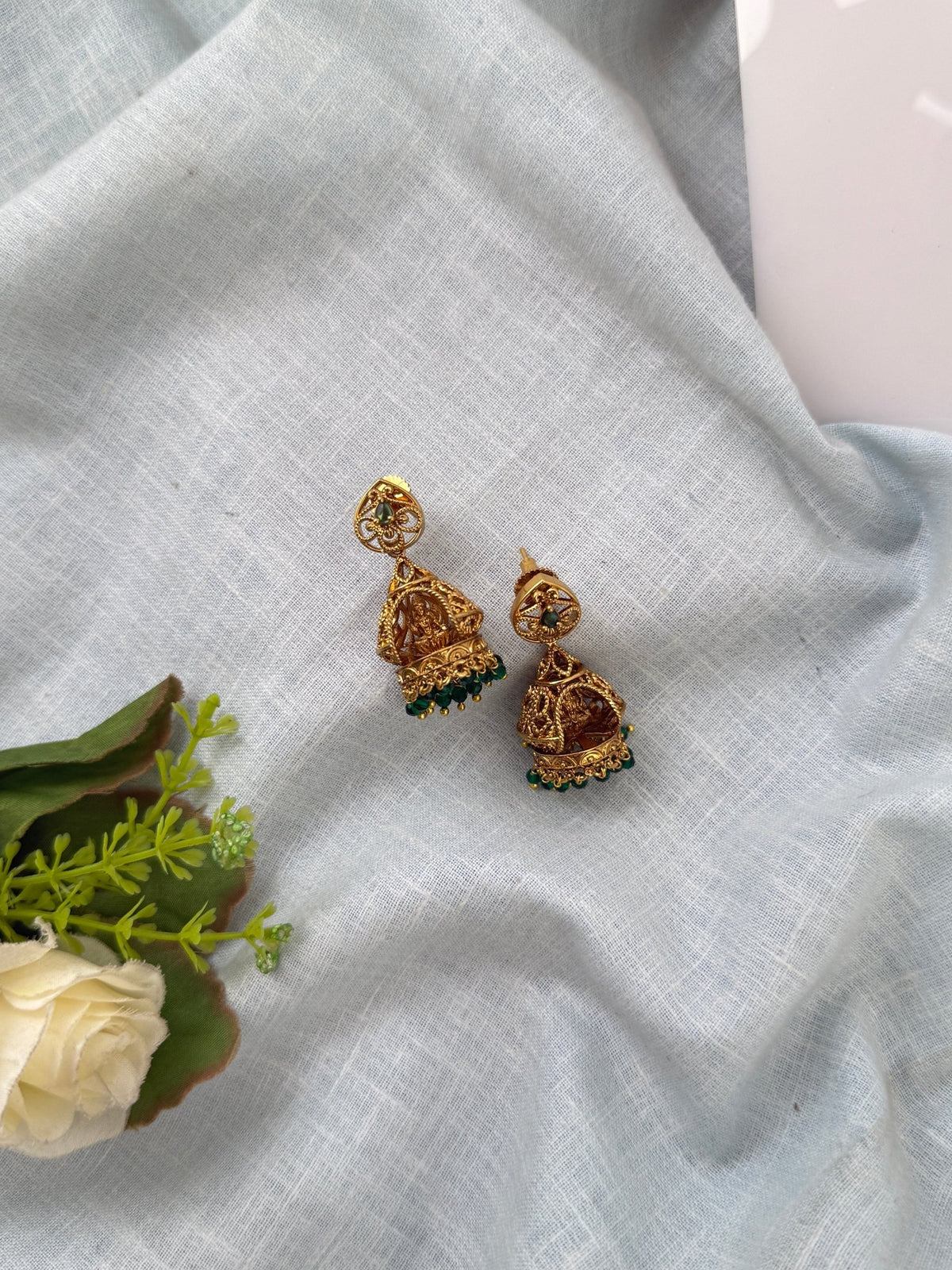 Antique Temple Jhumka Earrings | E0306 - Mahilas