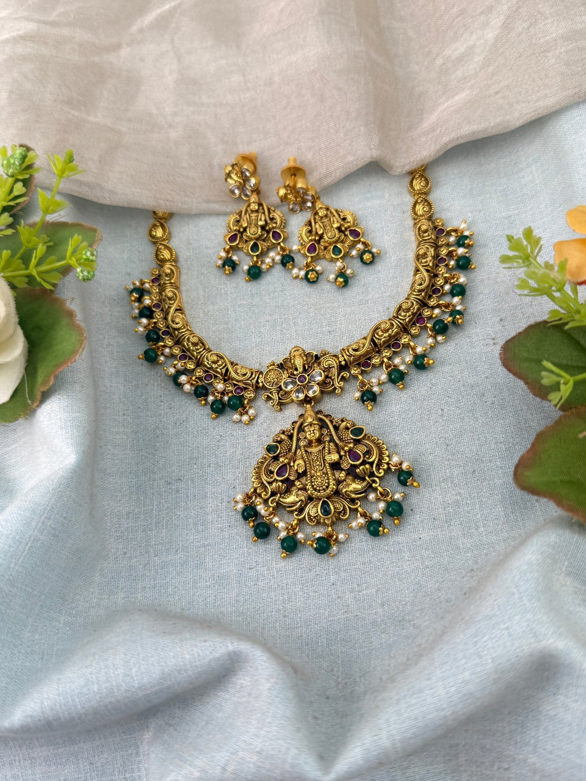 Antique Venkataramana Short Necklace Set | 036 - Mahilas