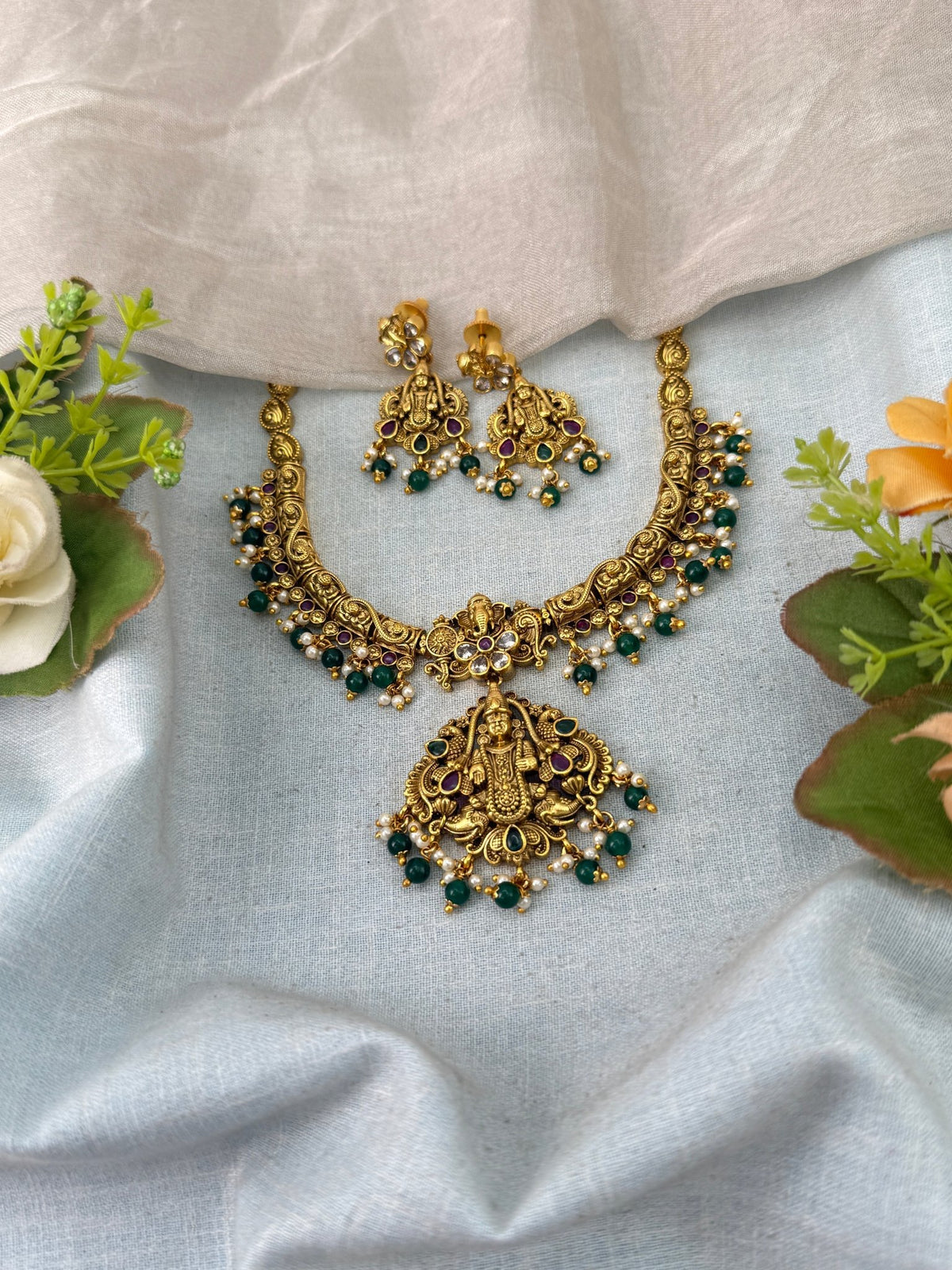 Antique Venkataramana Short Necklace Set | 036 - Mahilas