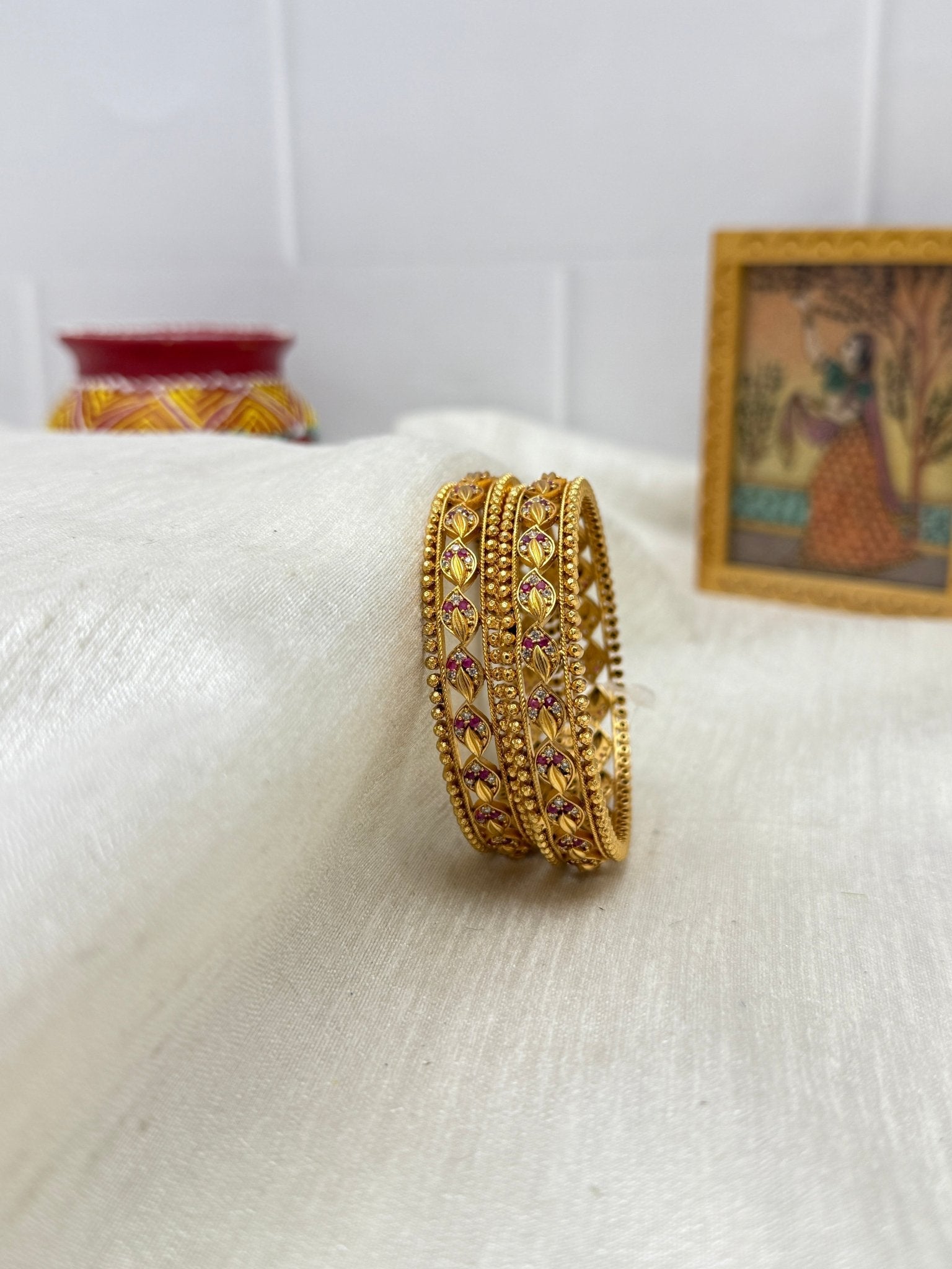 Beautiful Antique Bangles 6925 - Mahilas
