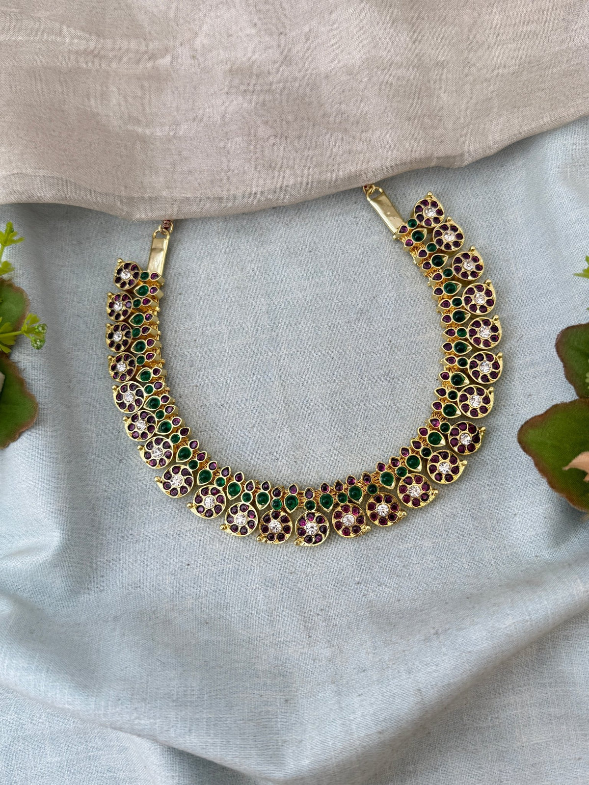 Bharatanatyam Classical Mango Short Necklace Temple in Pure Brass | T0050 - Mahilas