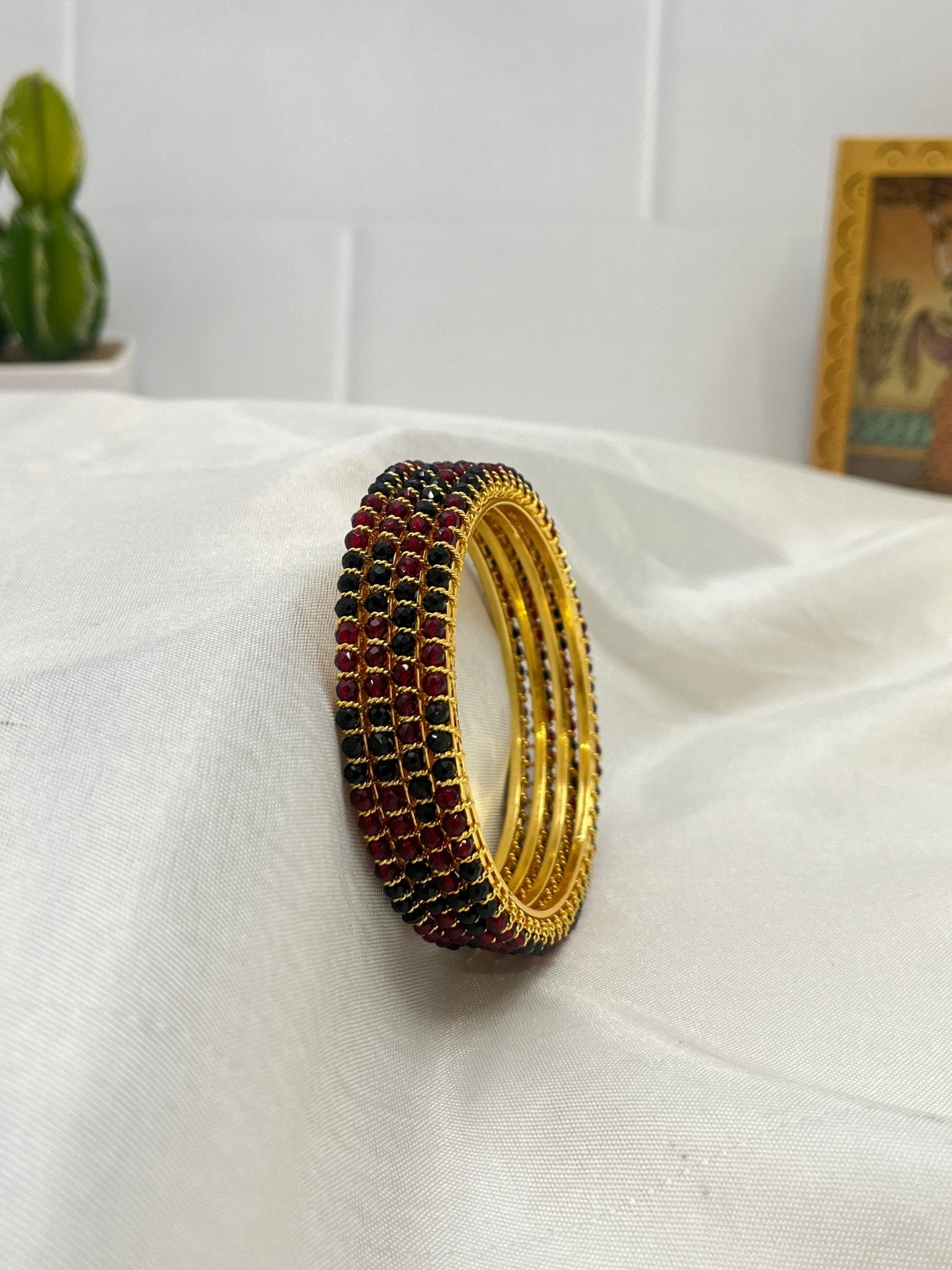 Crystal Stone Bangles - Manikya 0117 - Mahilas