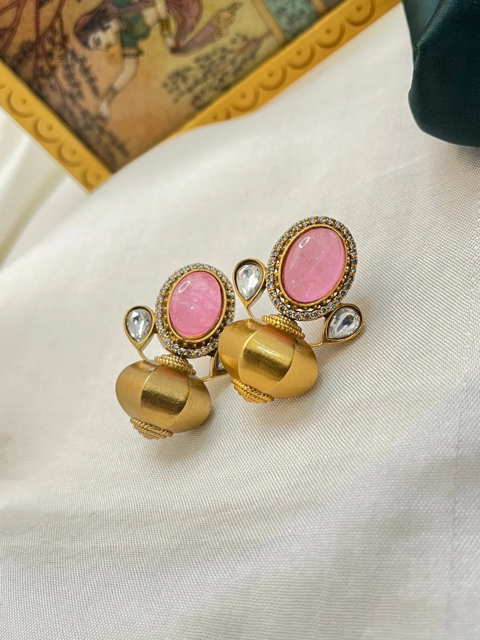Crystal Stone Earrings 07 - Mahilas
