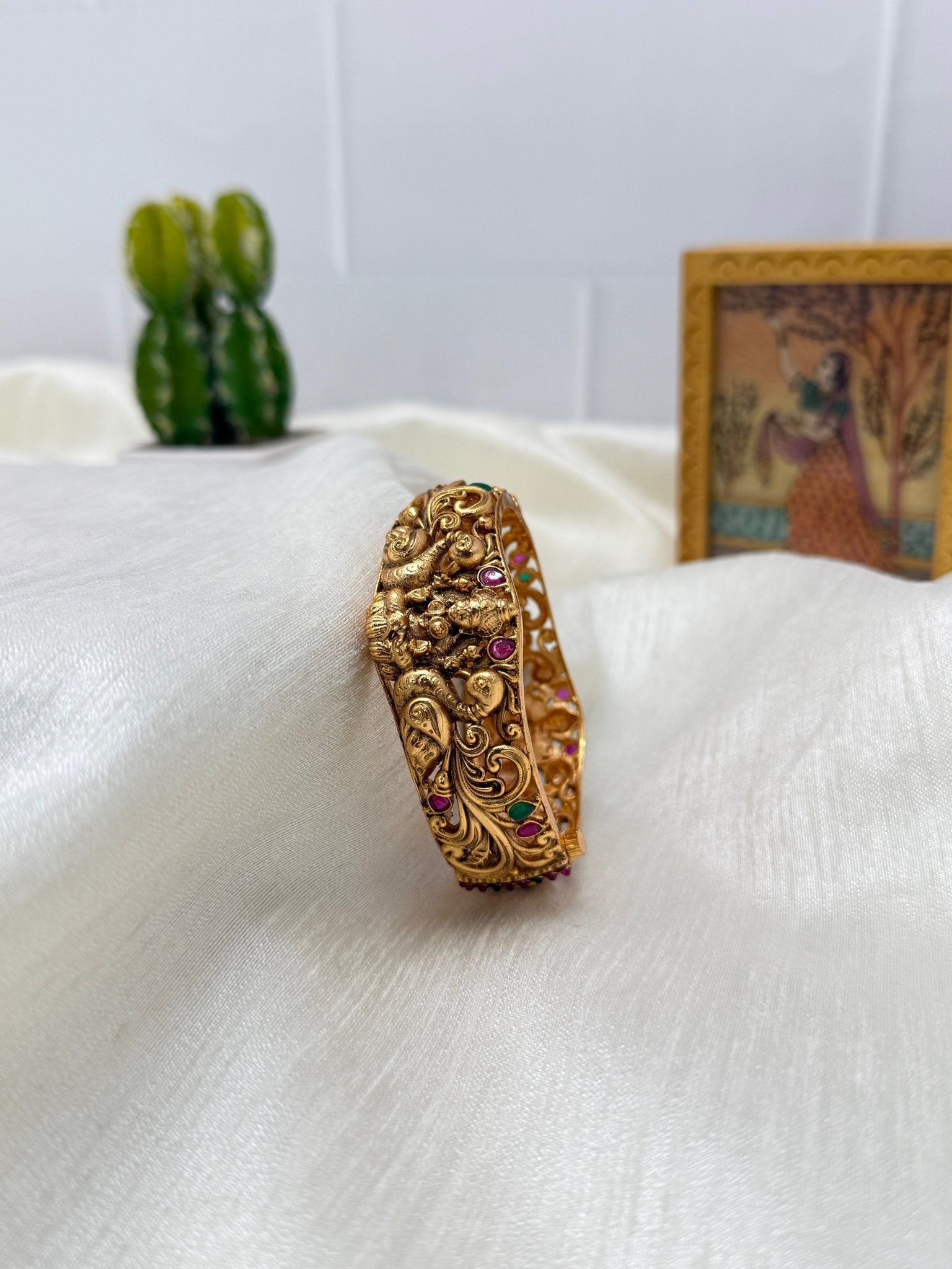 Designer Antique Kada Bangle 6893 - Mahilas