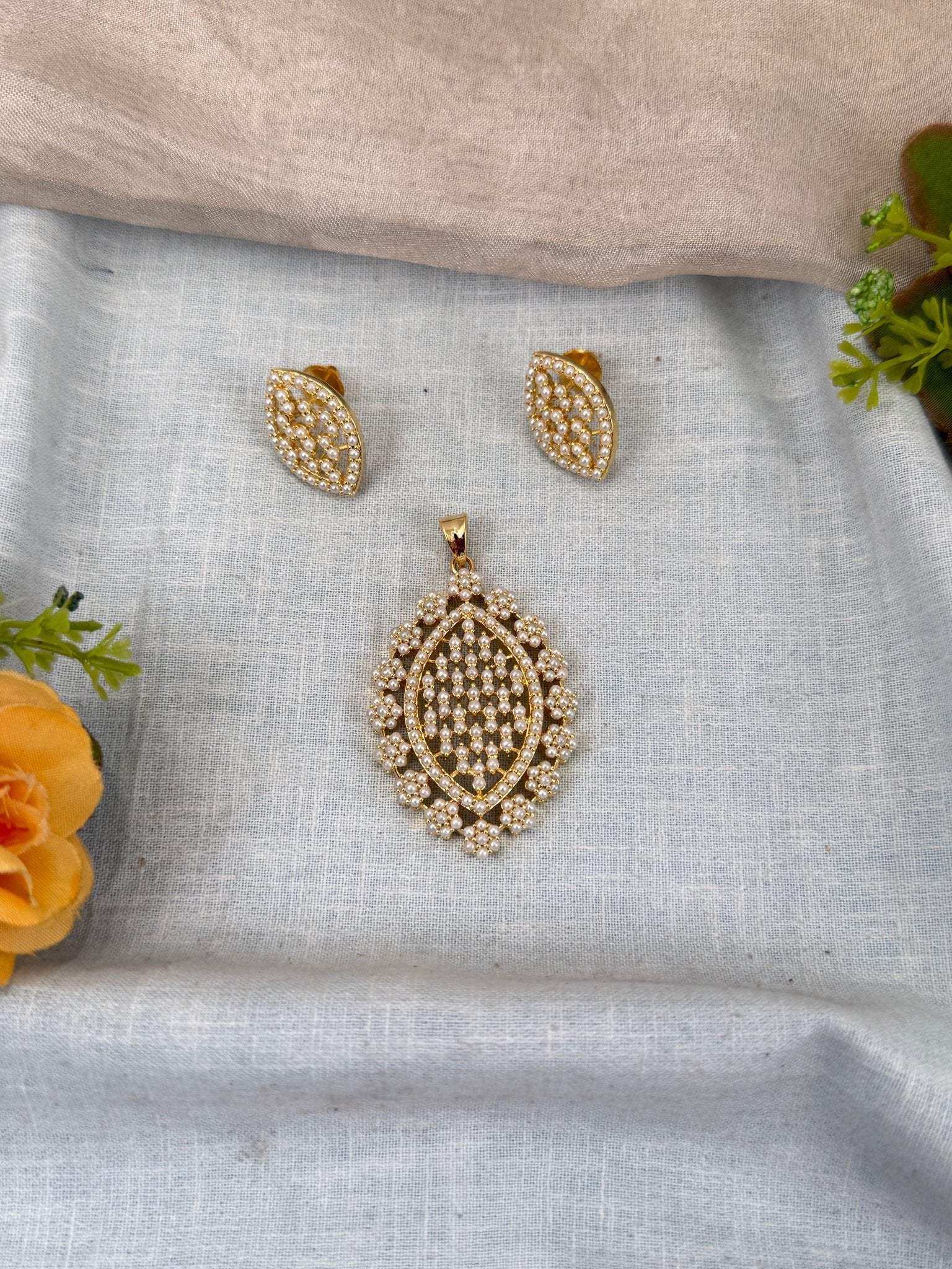 Designer Antique Stone Pendant With Earrings Set 260 - Mahilas