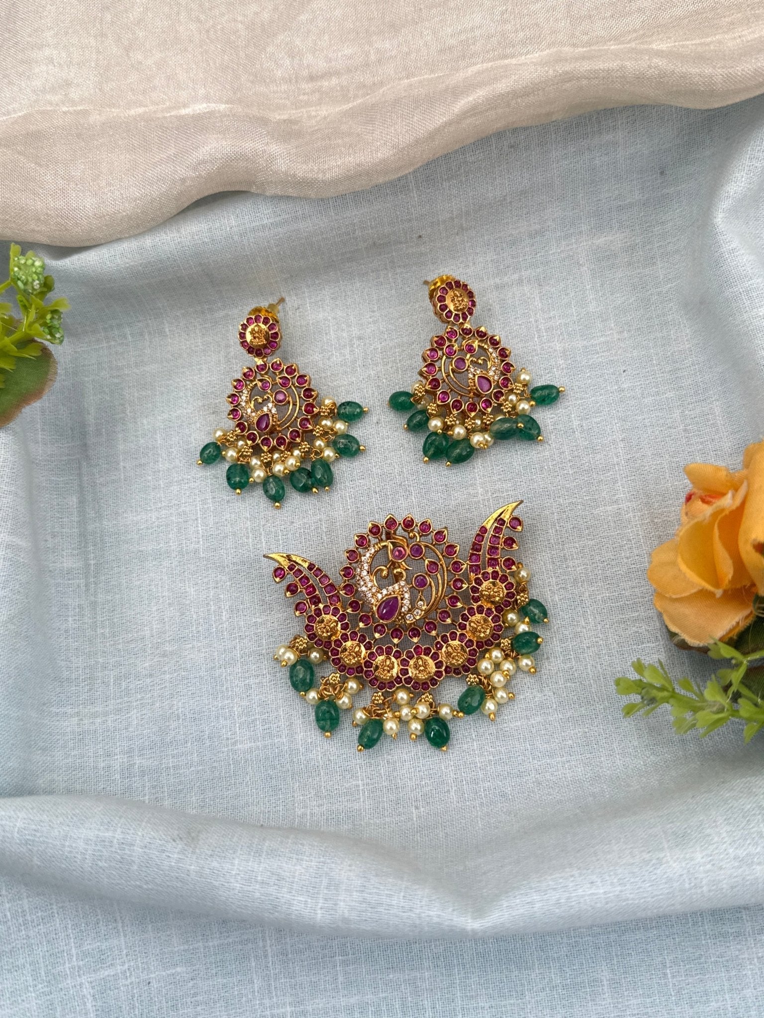 Designer Antique Stone Pendant With Earrings Set 285 - Mahilas