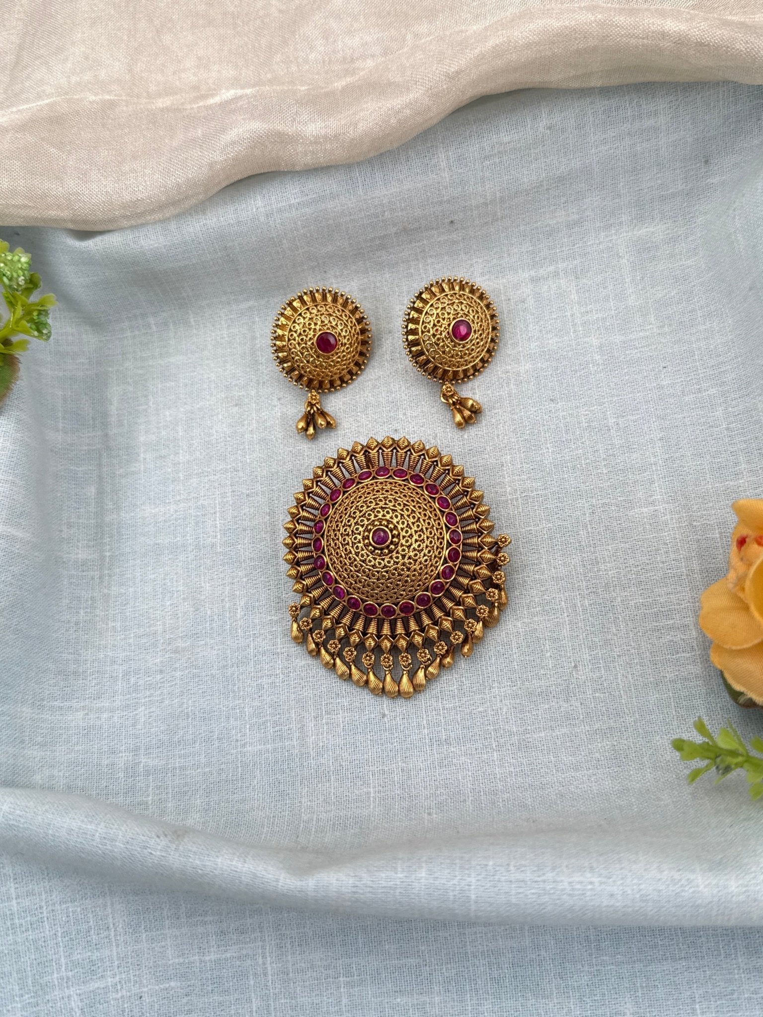 Designer Antique Stone Pendant With Earrings Set 287 - Mahilas