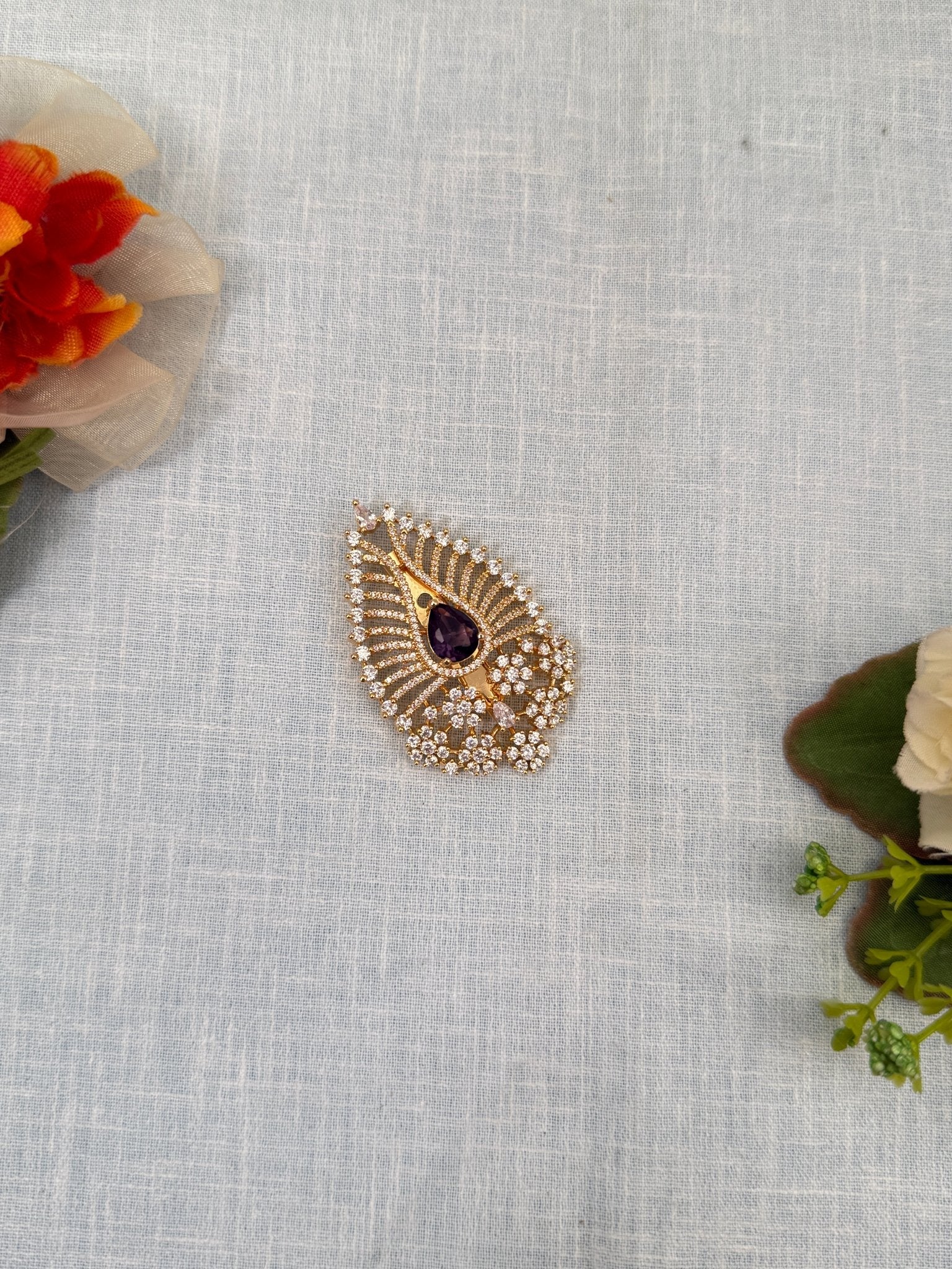 Designer Antique Stone Saree Pins 2005 - Mahilas