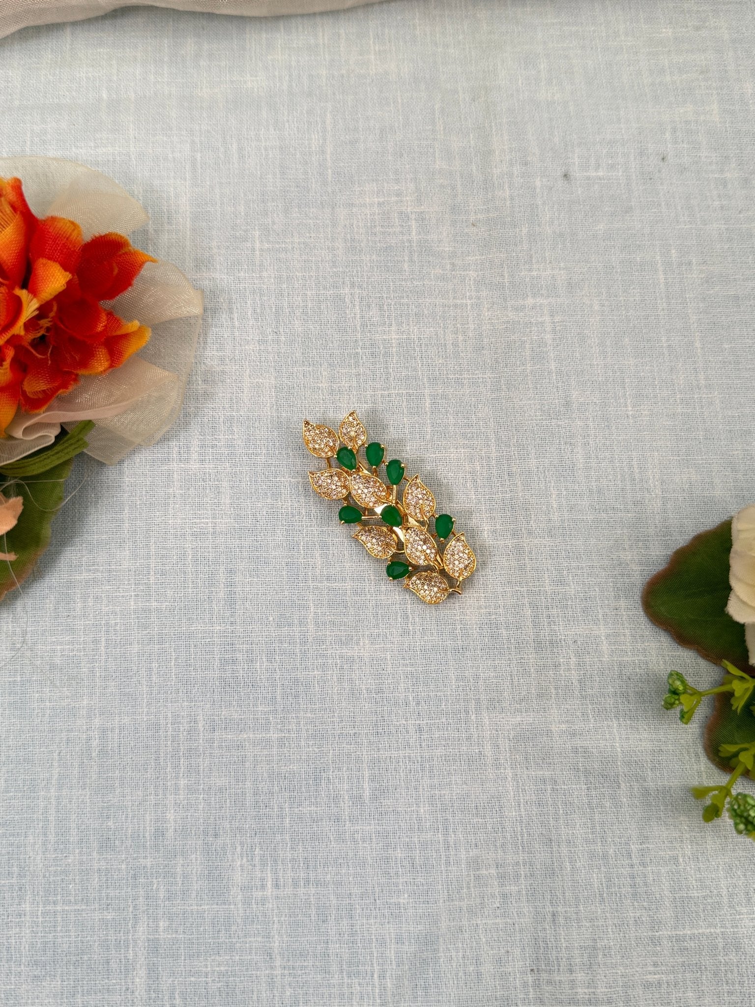 Designer Antique Stone Saree Pins 2008 - Mahilas