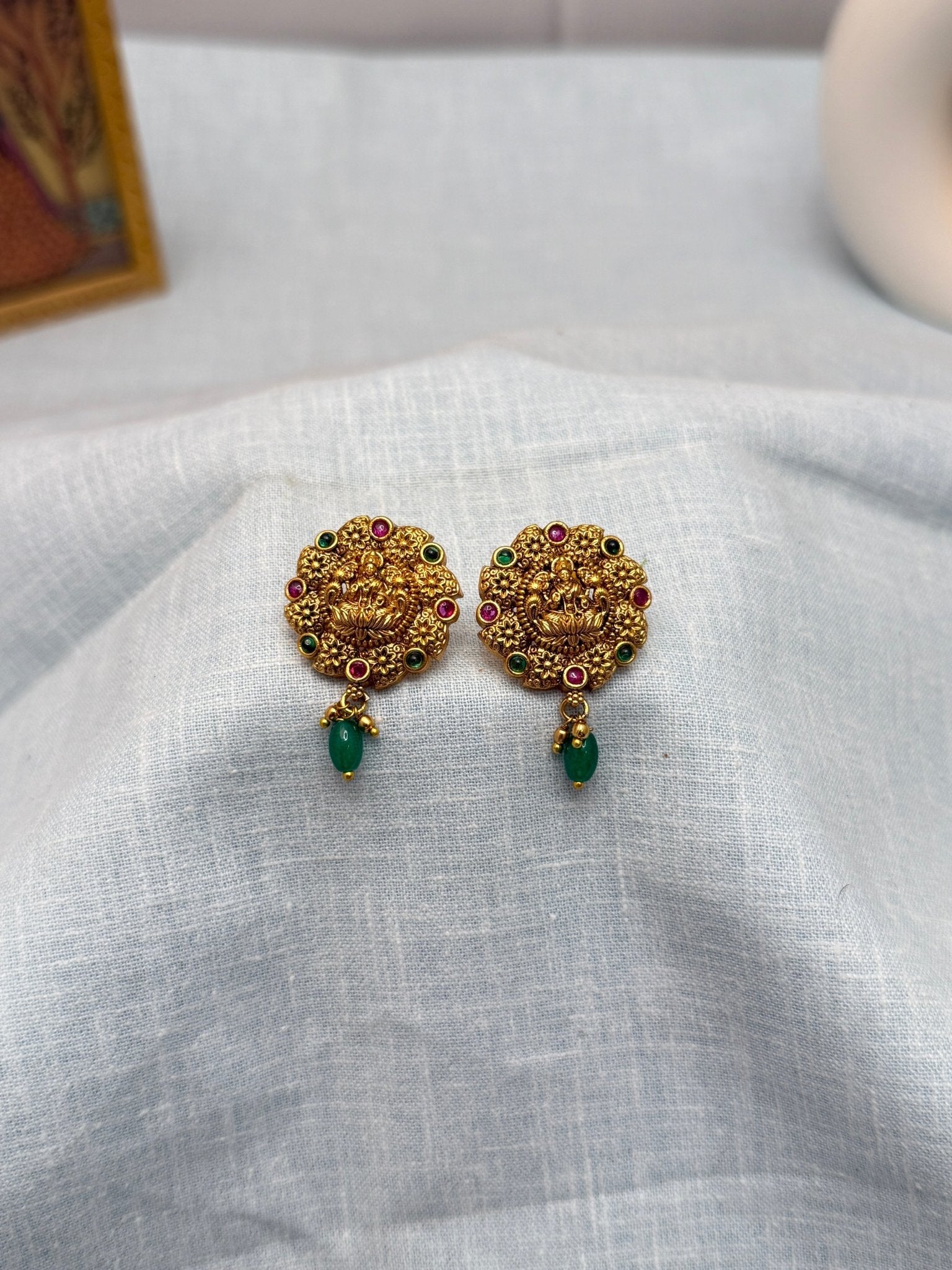 Designer Antique Stud Earrings 0306 - Mahilas