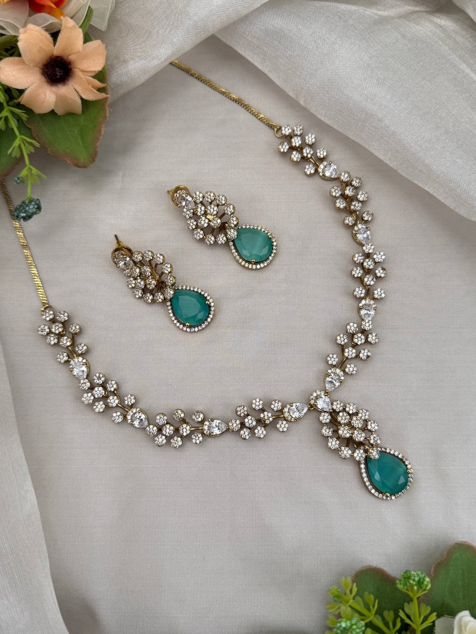 Designer Antique Victorian Necklace Set 220 - Mahilas