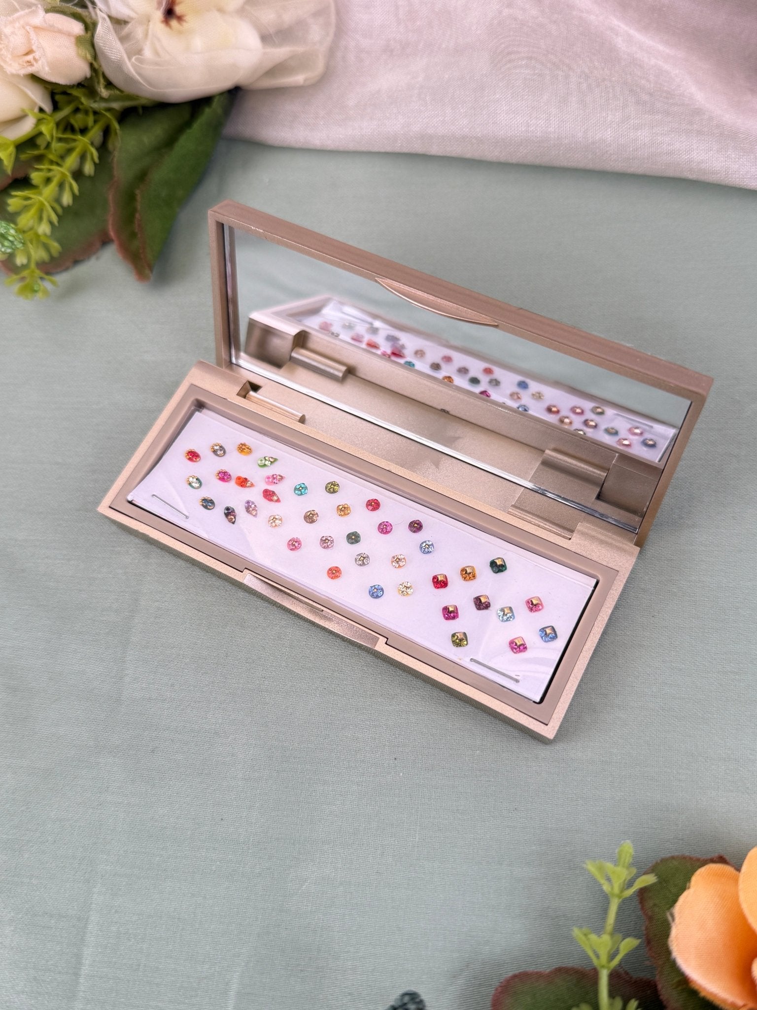 Designer Grand Bindi Box 540 - Mahilas
