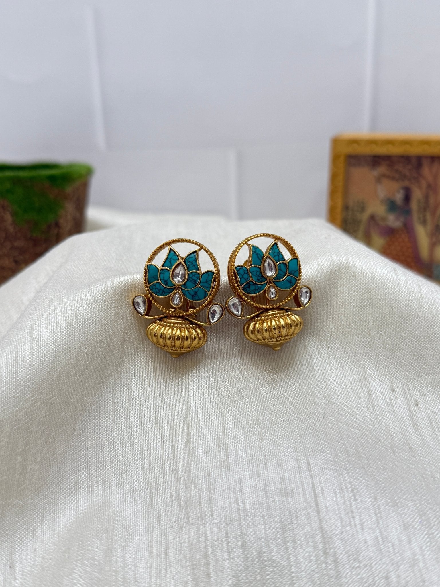 Designer Kundan Earrings 1144 - Mahilas