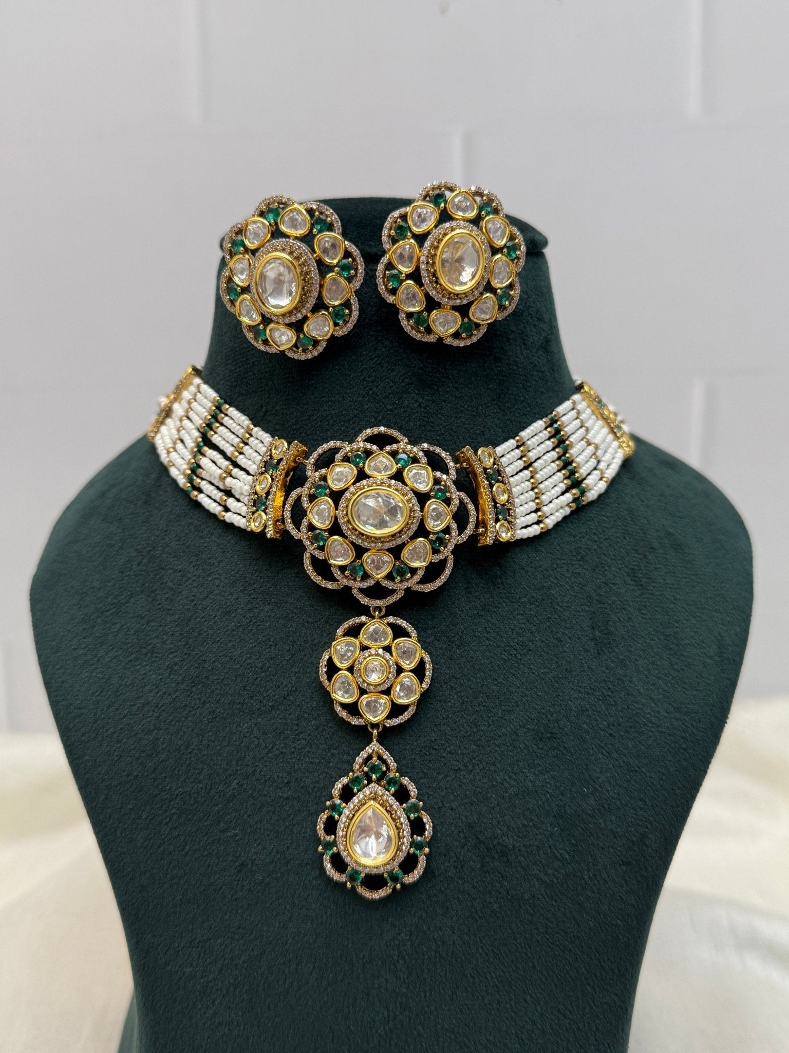 Designer Luxurious Kundan Necklace Set 1097 - Mahilas