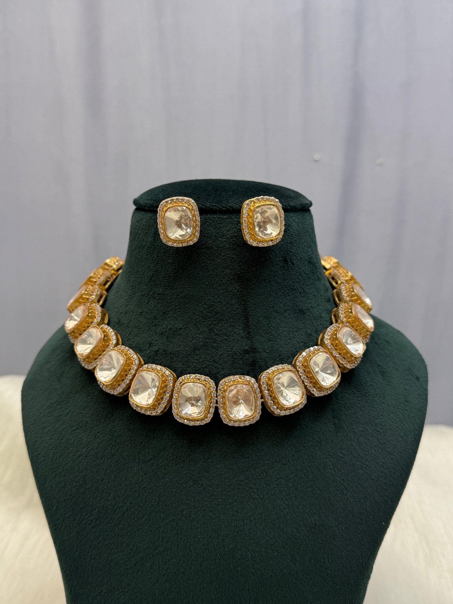 Designer Luxurious Kundan Necklace Set 1108 - Mahilas