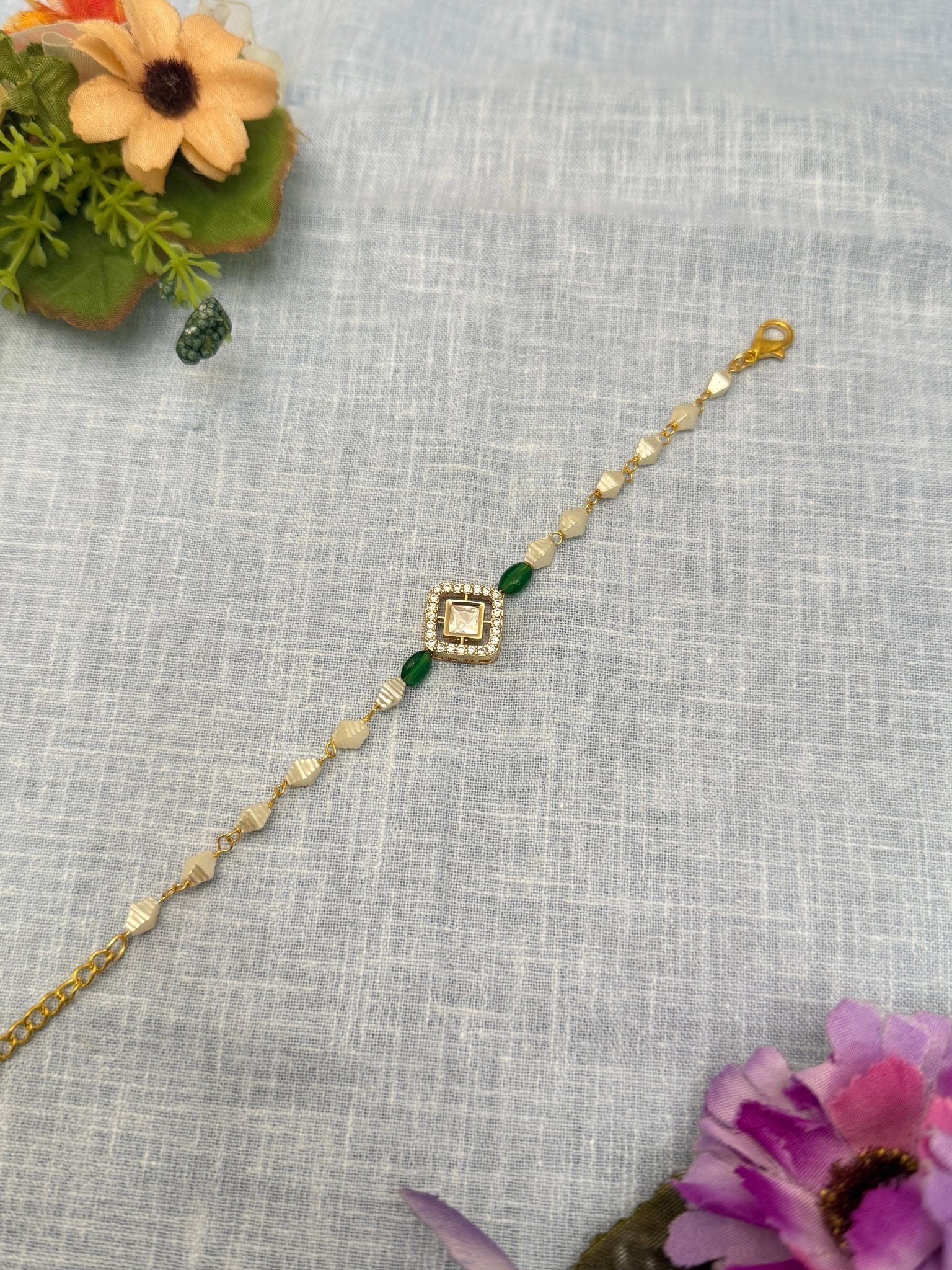 Designer Raksha Bandhan Stone Rakhi 004 - Mahilas