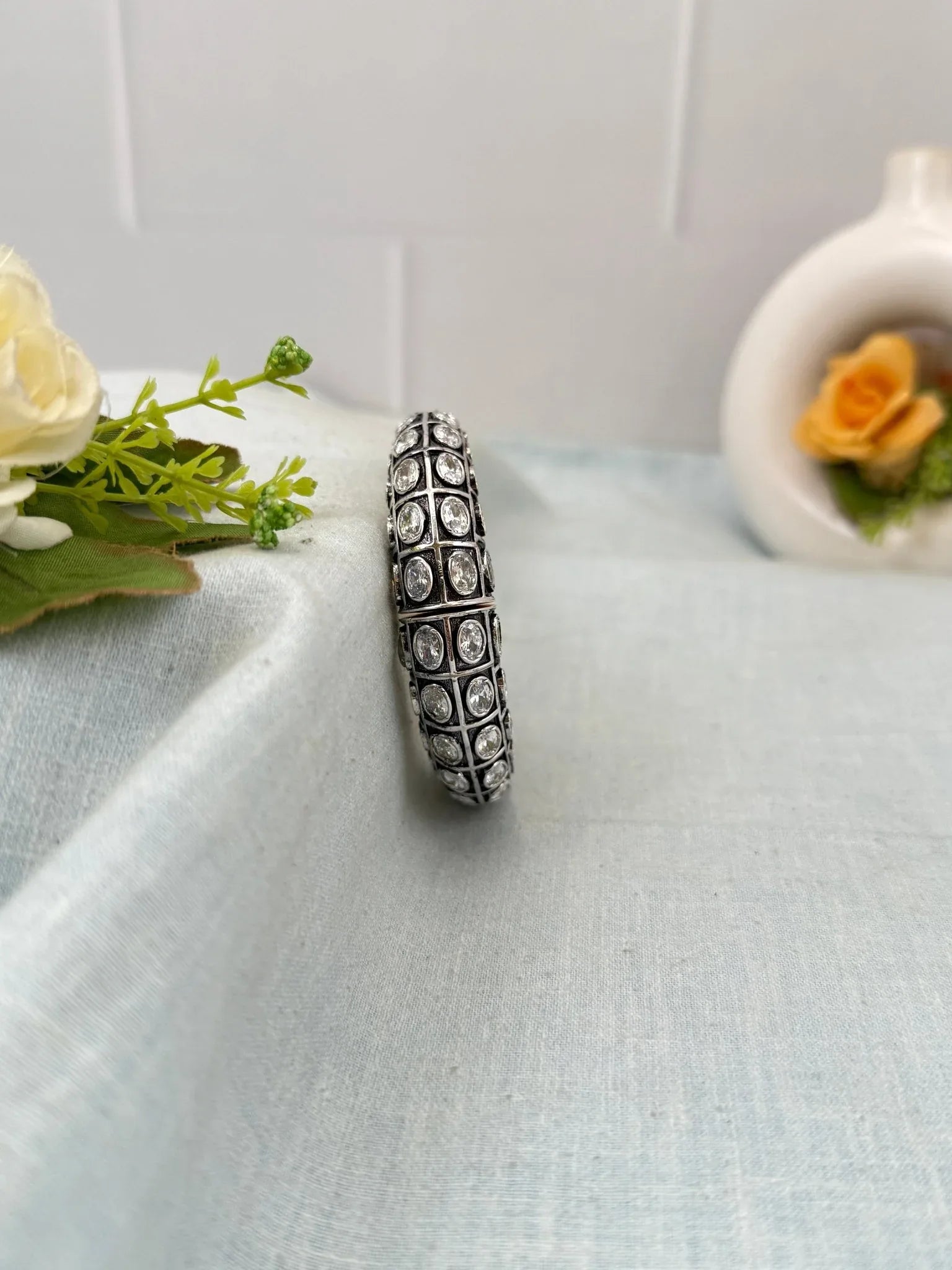 Designer Statement Stone Bracelet 7038 - Mahilas