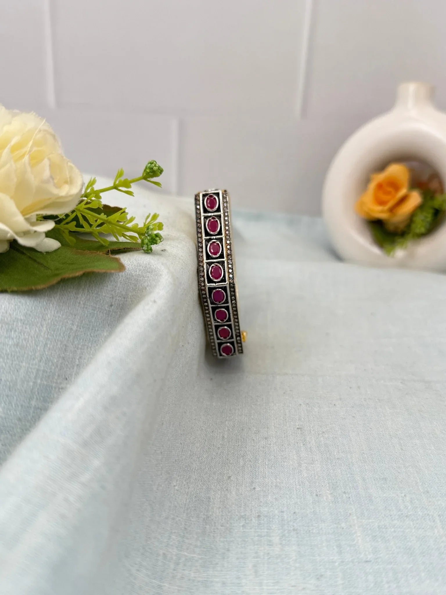 Designer Statement Stone Bracelet 7041 - Mahilas