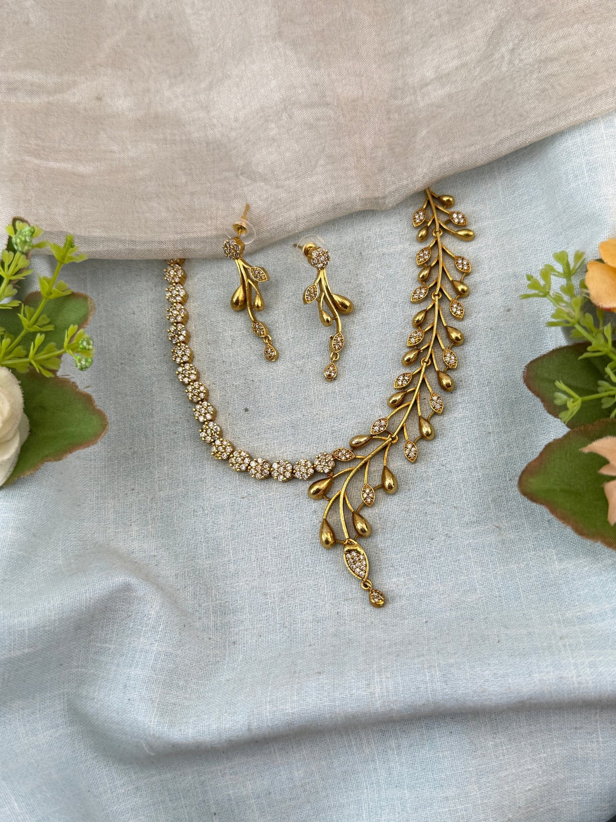 Designer Stone Gold Necklace Set | N0058 - Mahilas