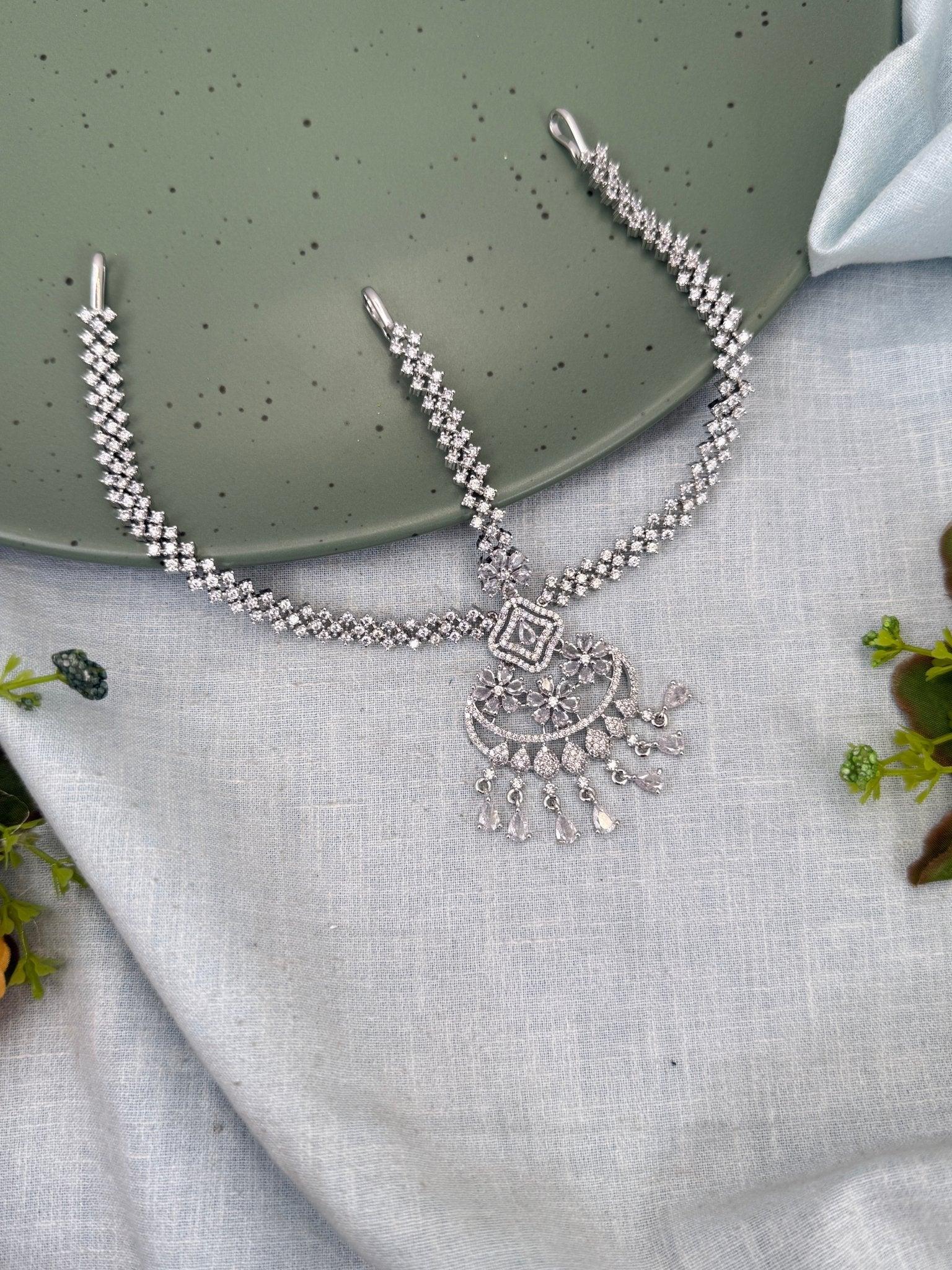 Designer Stone Maang Tikka Mathapatti 354 - Mahilas