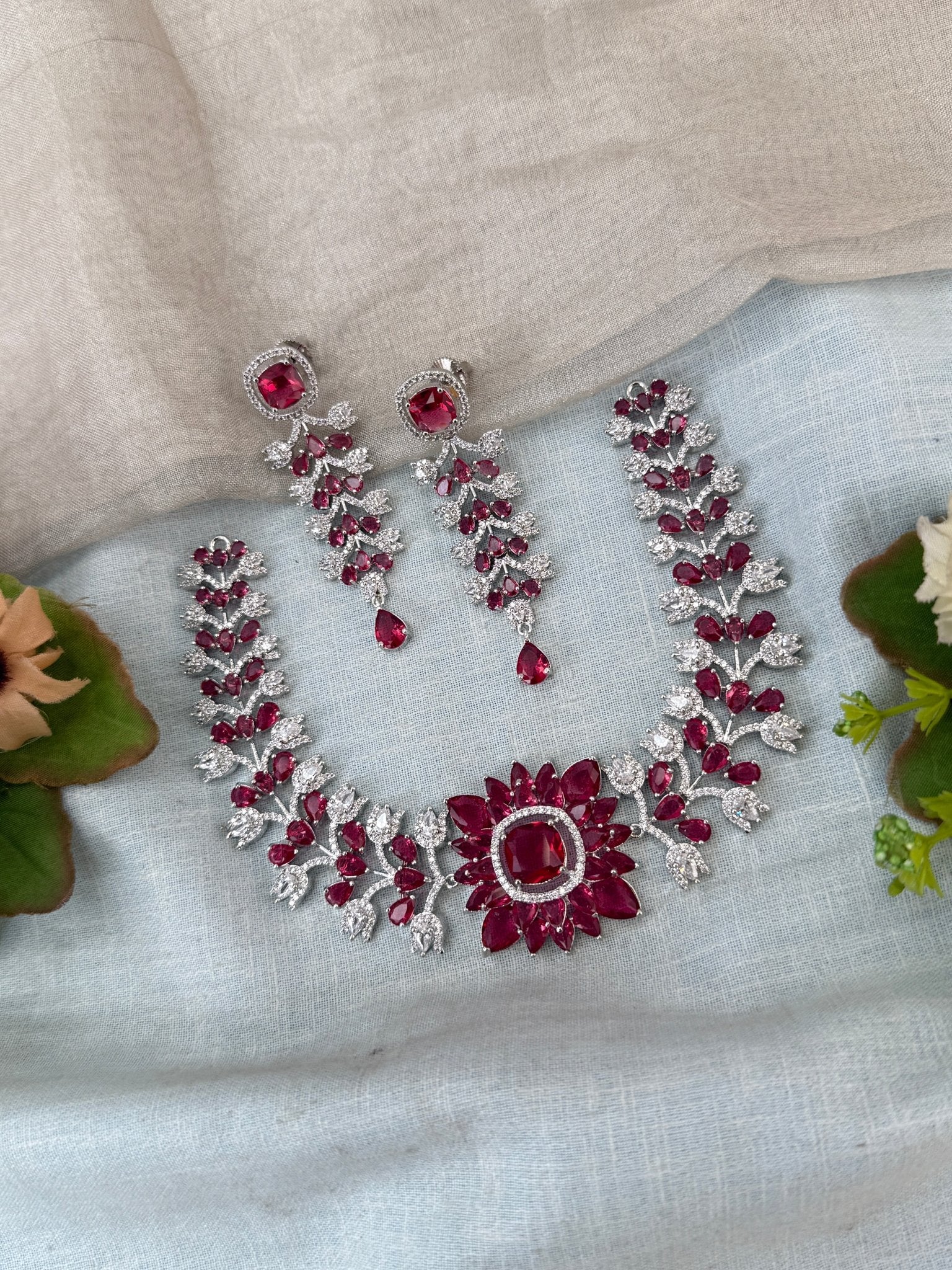 Designer Stone Short Necklace Set 810 - Mahilas