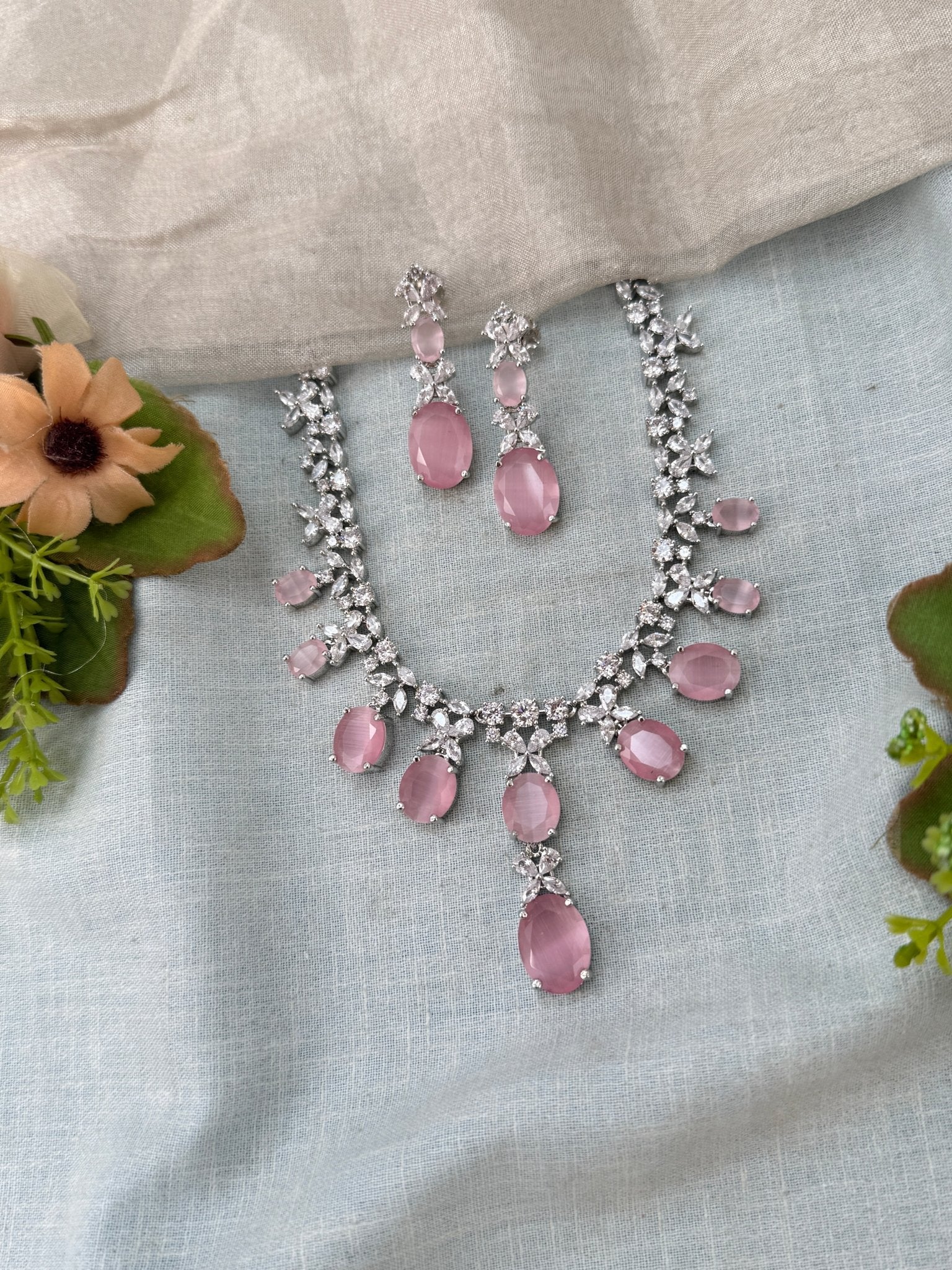 Designer Stone Short Necklace Set 819 - Mahilas