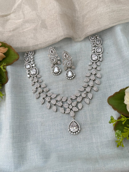 Designer Stone Short Necklace Set 822 - Mahilas