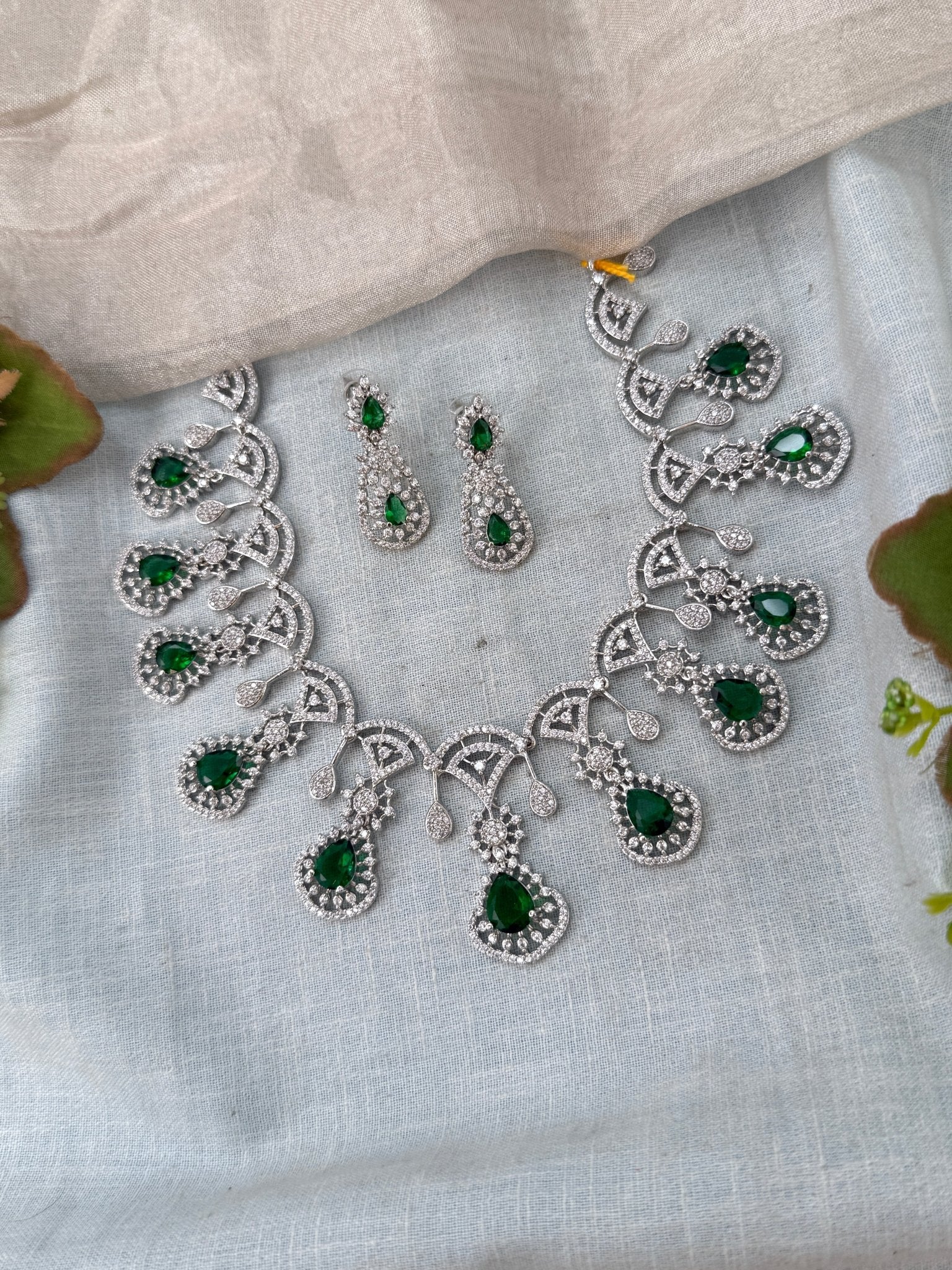 Designer Stone Short Necklace Set 829 - Mahilas