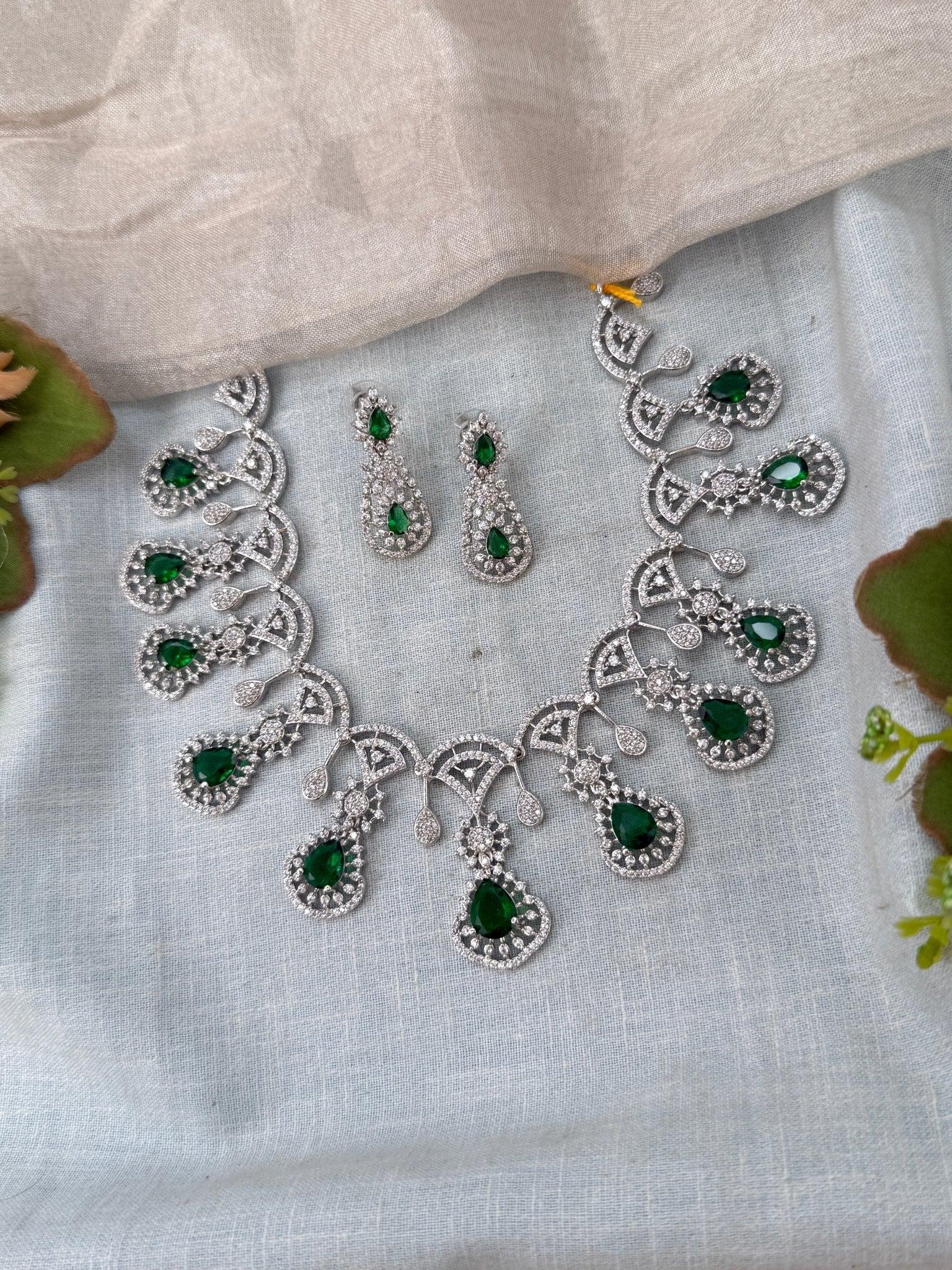 Designer Stone Short Necklace Set 829 - Mahilas