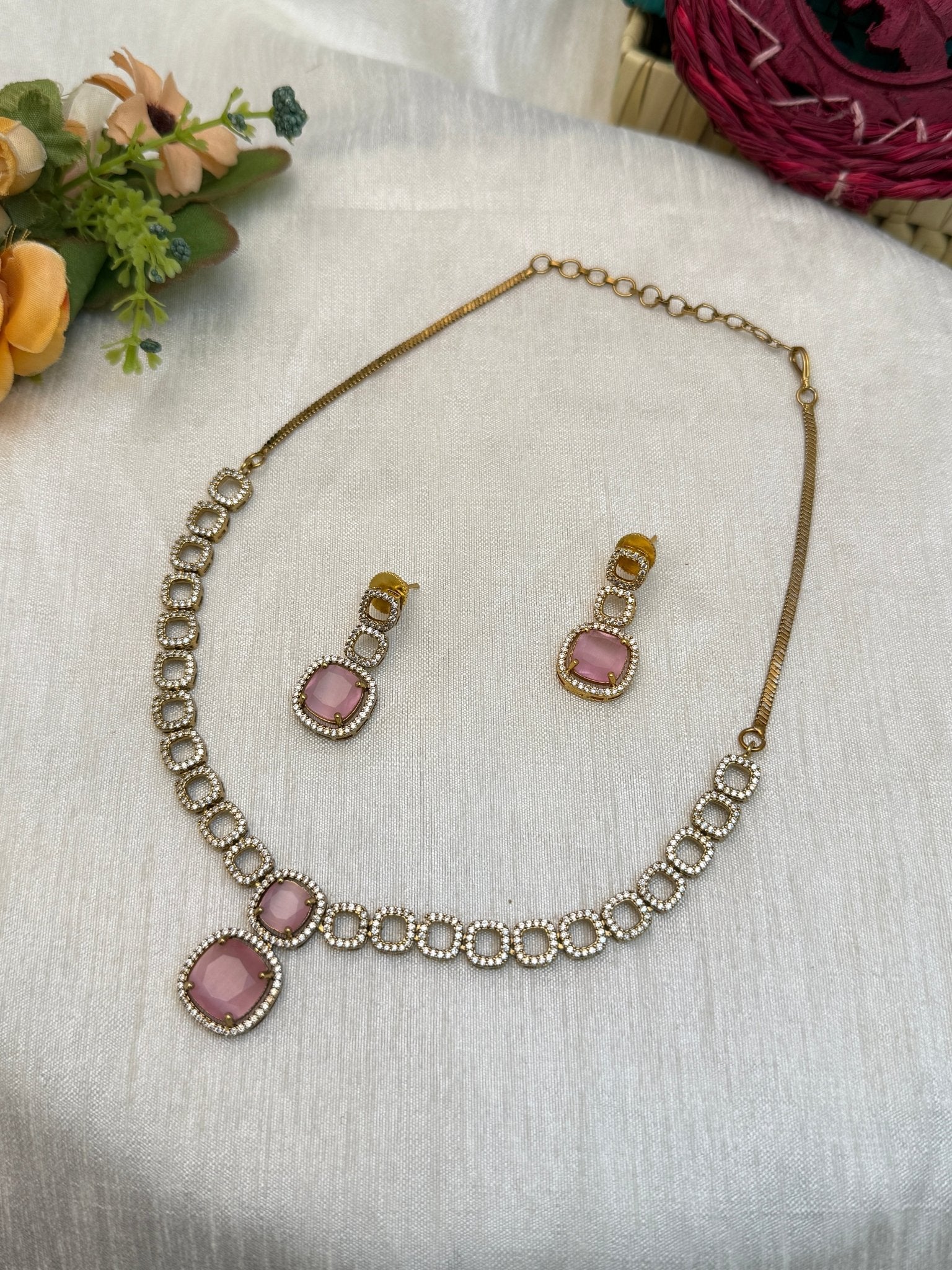 Designer Victorian Nacklace Set 409 - Mahilas