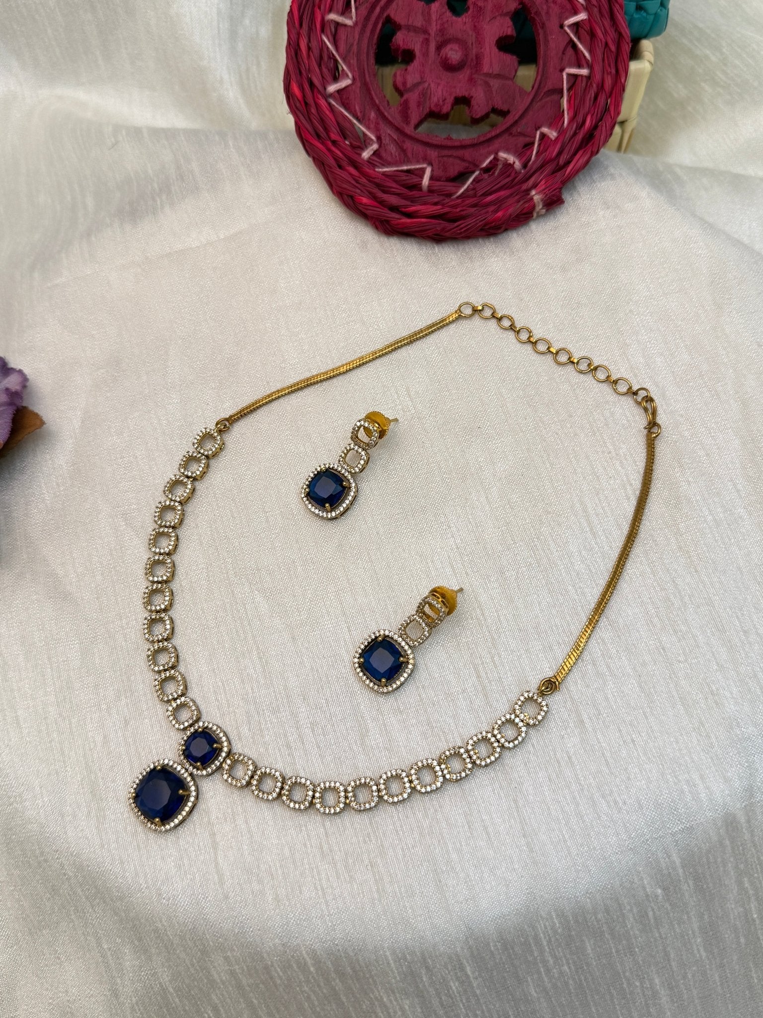 Designer Victorian Nacklace Set 411 - Mahilas