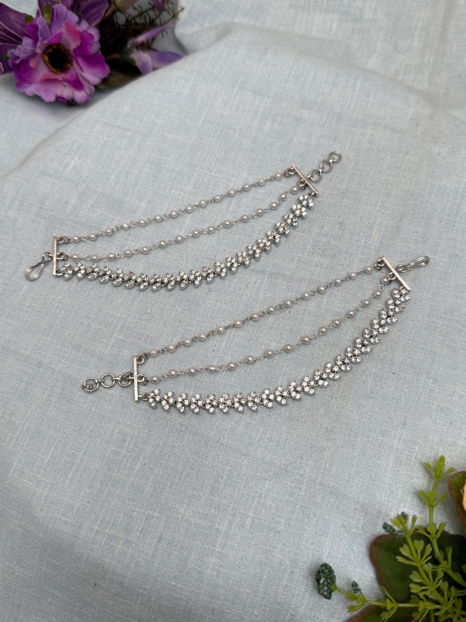 Designer White Stone Maatal Ear Chinn 181 - Mahilas