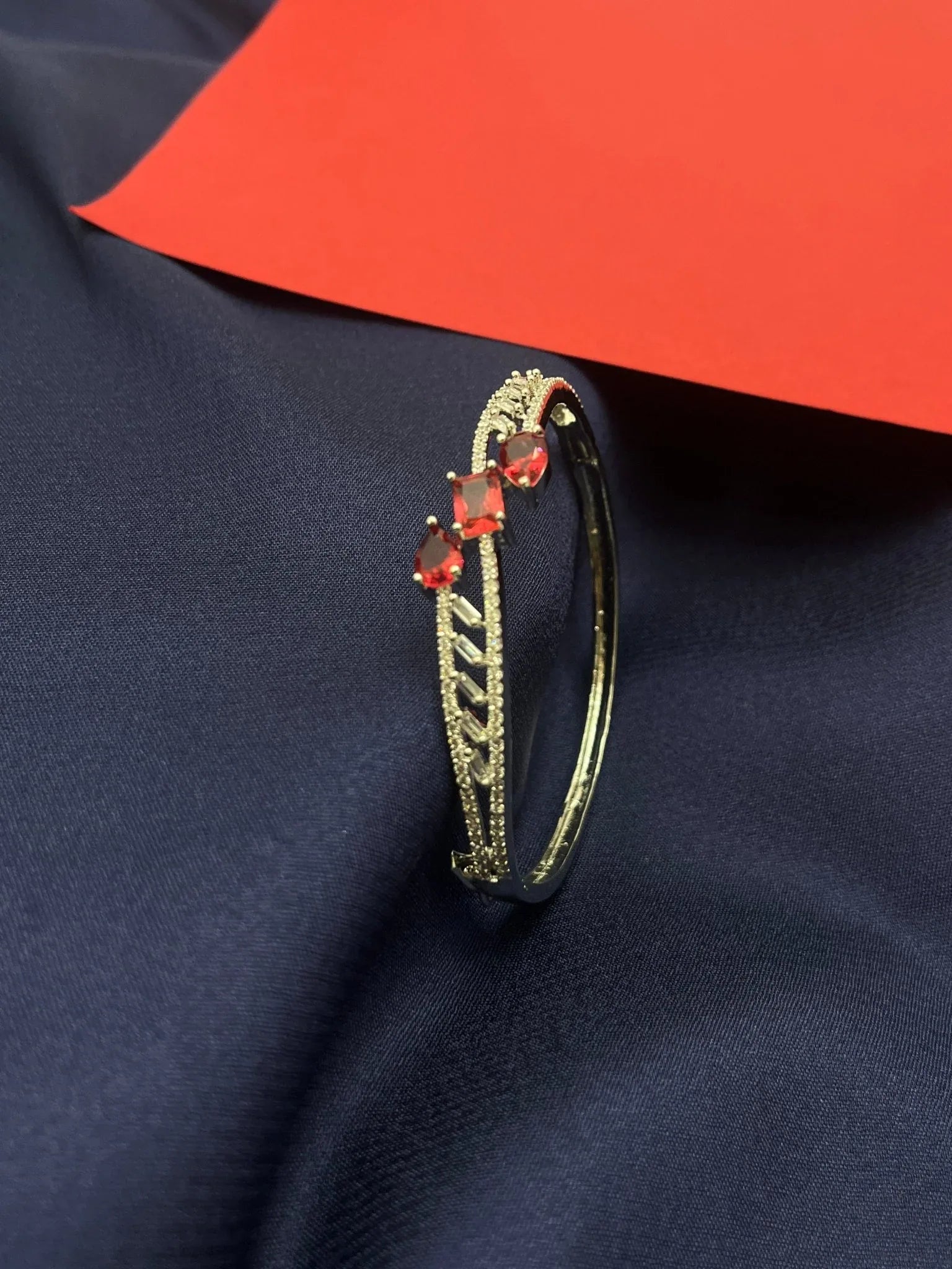 Elegant Bracelet 6772 - Mahilas