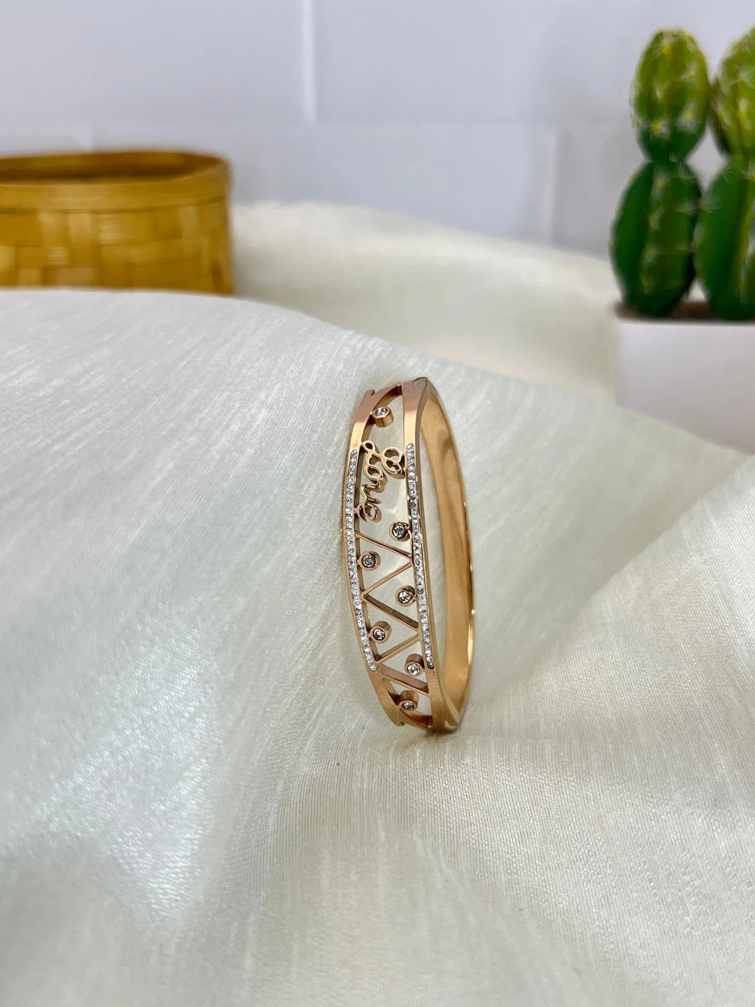 Elegant Bracelet 6809 - Mahilas