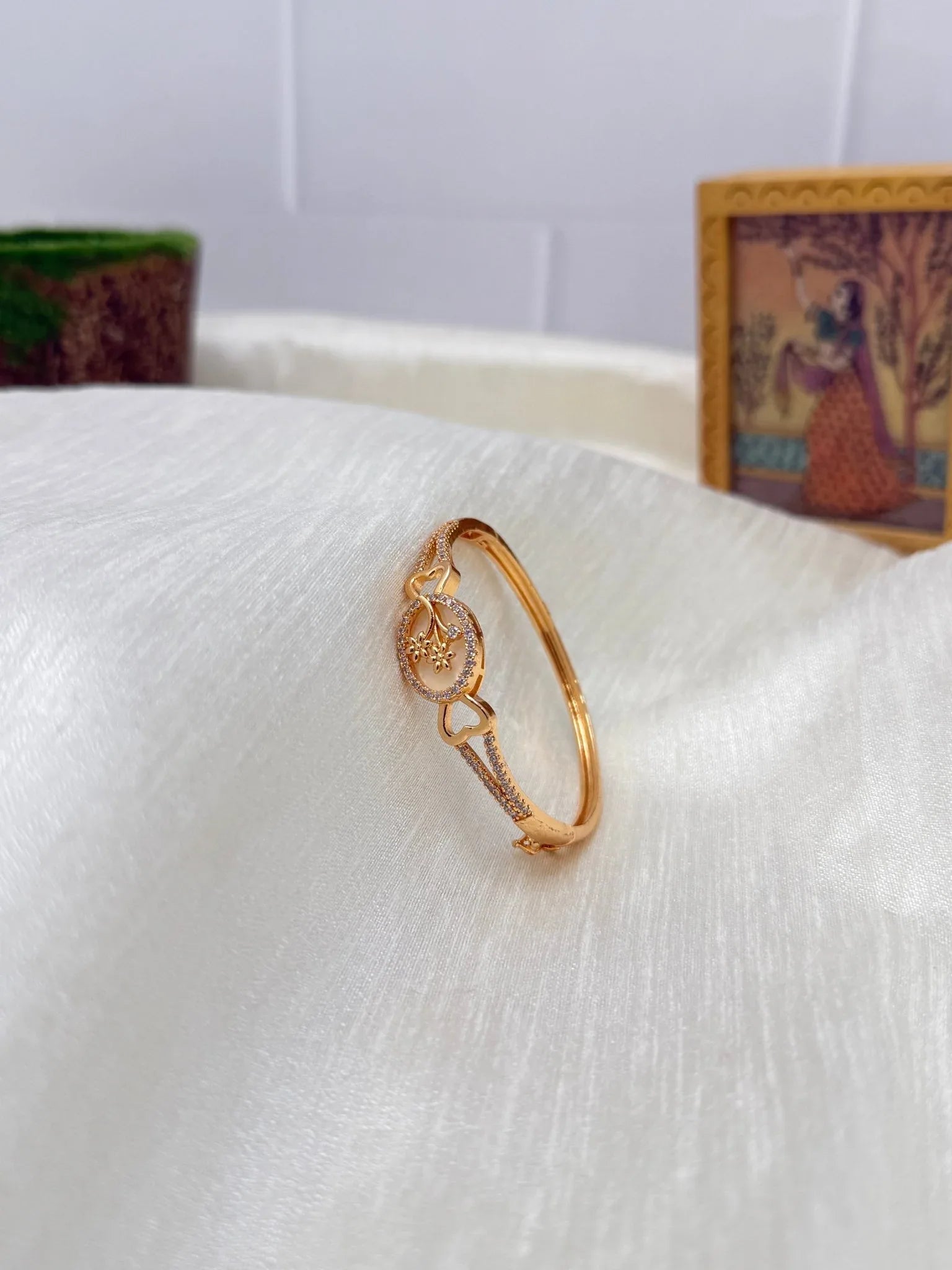 Elegant Bracelet 6820 - Mahilas