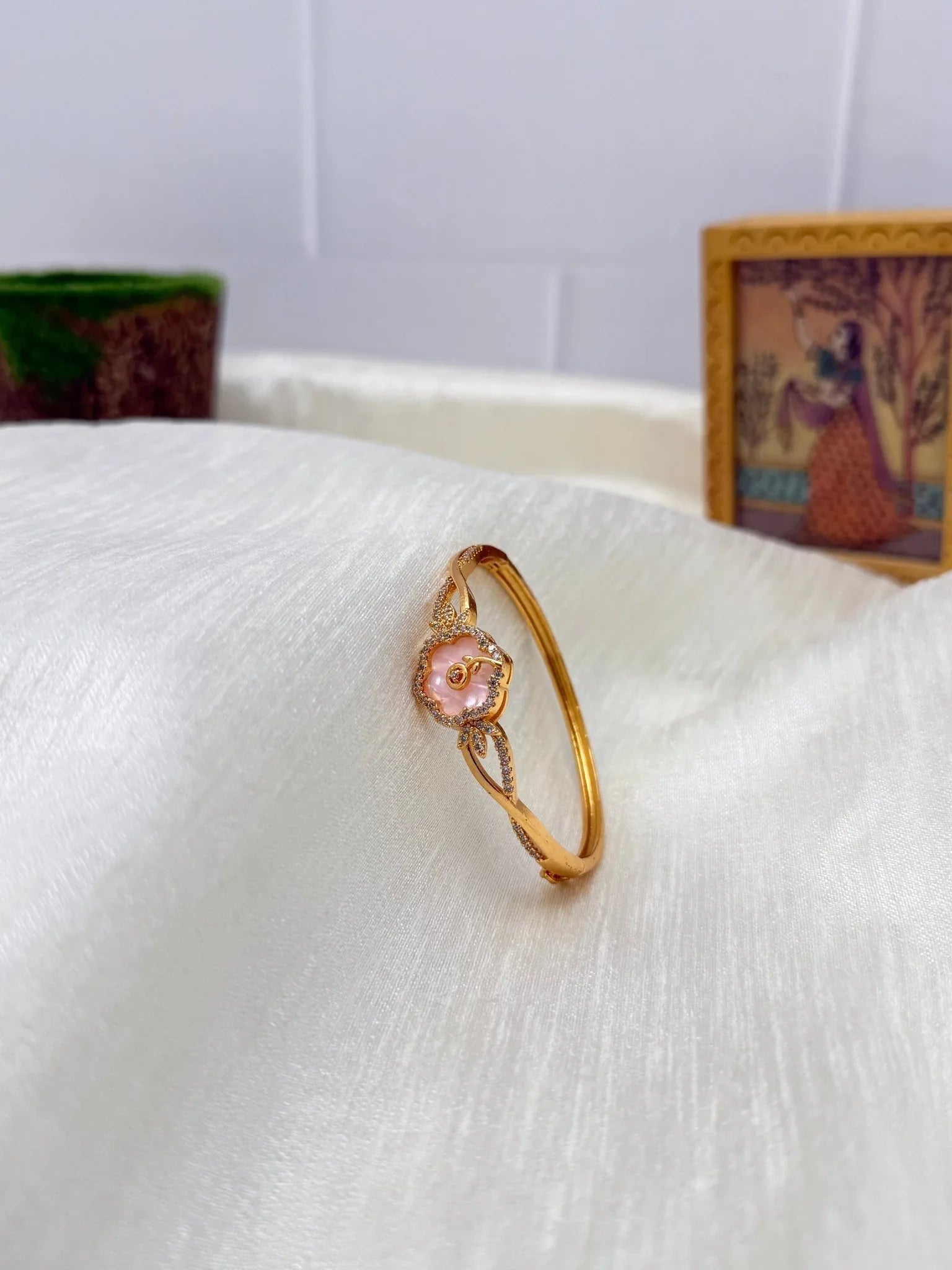 Elegant Bracelet 6822 - Mahilas