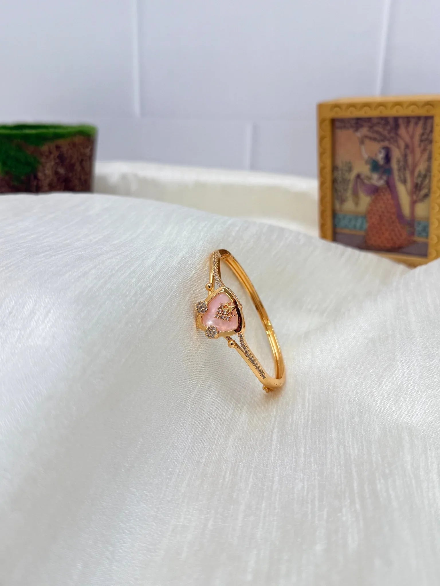 Elegant Bracelet 6823 - Mahilas