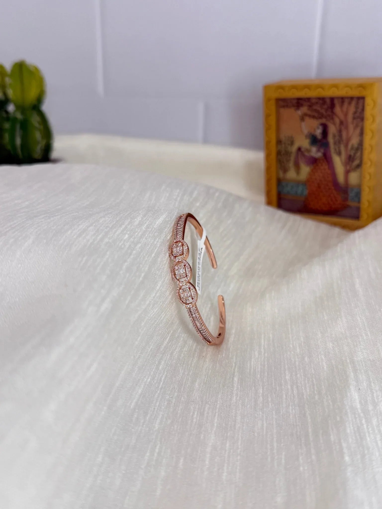 Elegant Bracelet 6844 - Mahilas