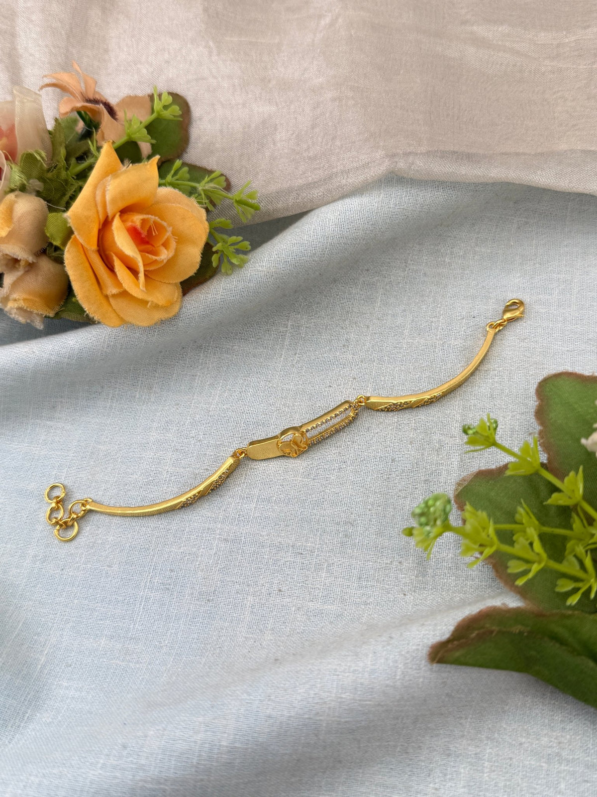 Gold Like Braclet | L0025 - Mahilas