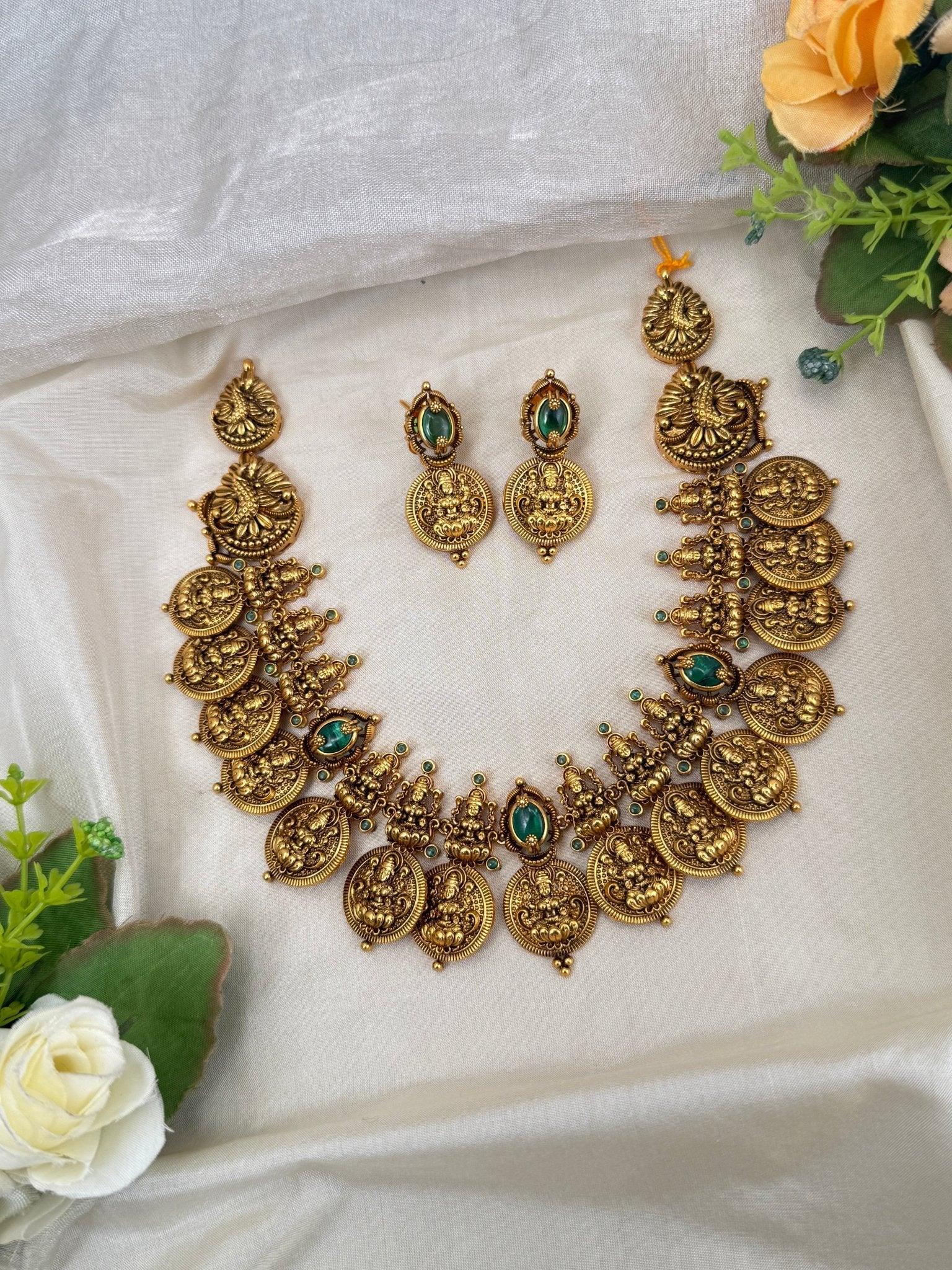 Grand Antique Kaasu Statement Short Necklace Set 0238 - Mahilas
