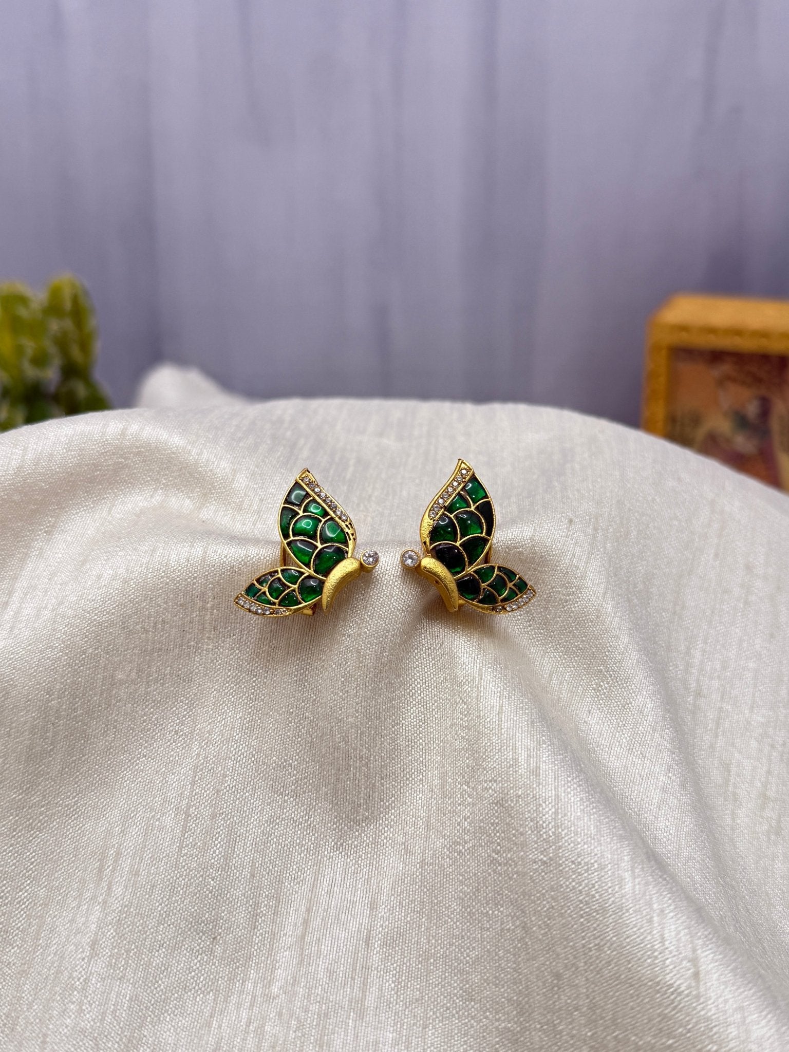 Jadau Earrings 1117 - Mahilas