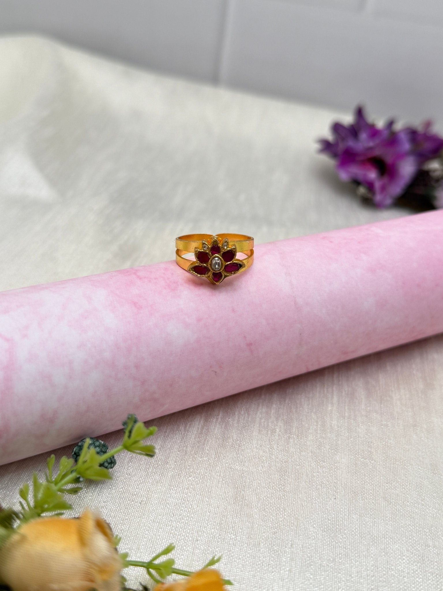 Jadau Kundan Finger Ring 186 - Mahilas