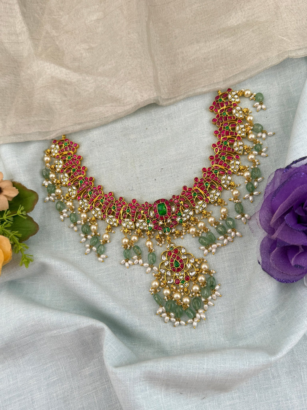 Jadau Kundan Grand Leaves Designer Pendant Necklace | 108 - Mahilas