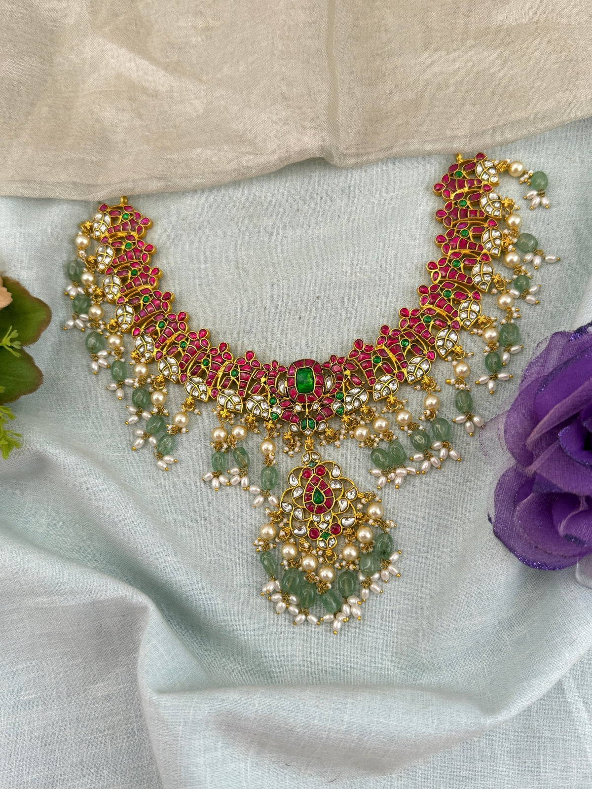 Jadau Kundan Grand Leaves Designer Pendant Necklace | 108 - Mahilas