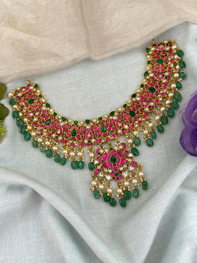 Jadau Kundan Grand Lotus Short Pendant Necklace | 113 - Mahilas