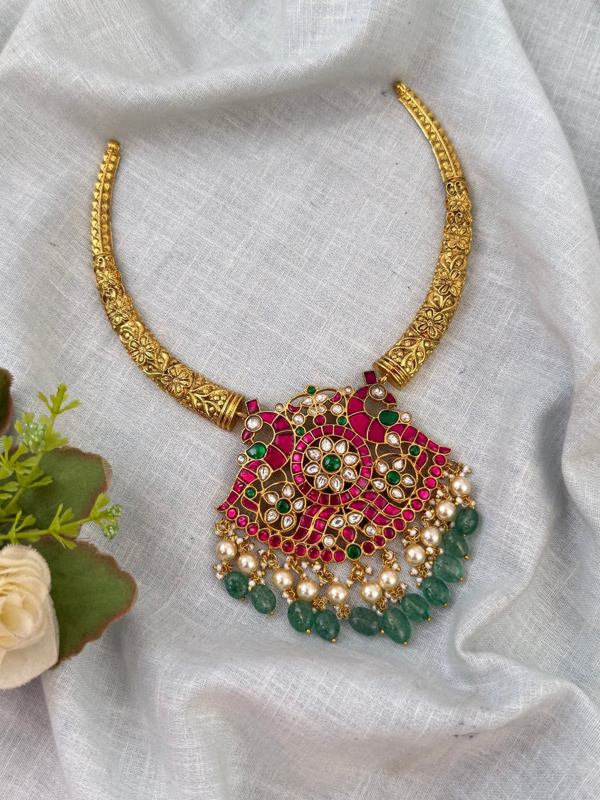 Jadau Kundan Kanti Style Short Necklace Set | N0587 - Mahilas